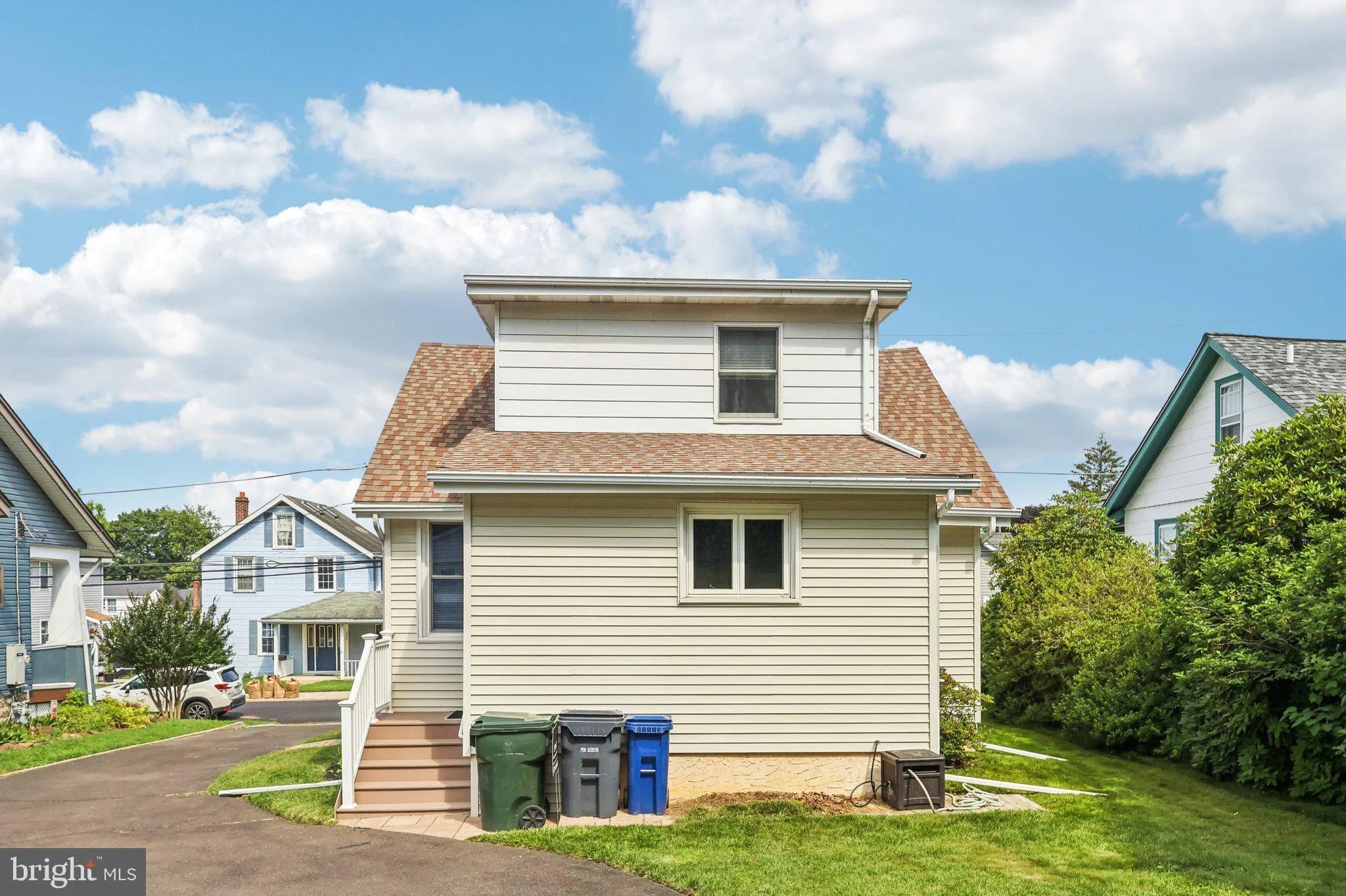 Abington, Pennsylvania 19001, United States, 4 Bedrooms Bedrooms, ,1 BathroomBathrooms,Residential,Coming Soon,163105