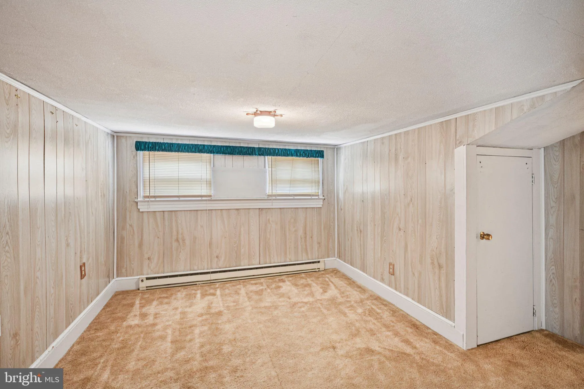 Abington, Pennsylvania 19001, United States, 4 Bedrooms Bedrooms, ,1 BathroomBathrooms,Residential,Coming Soon,163105