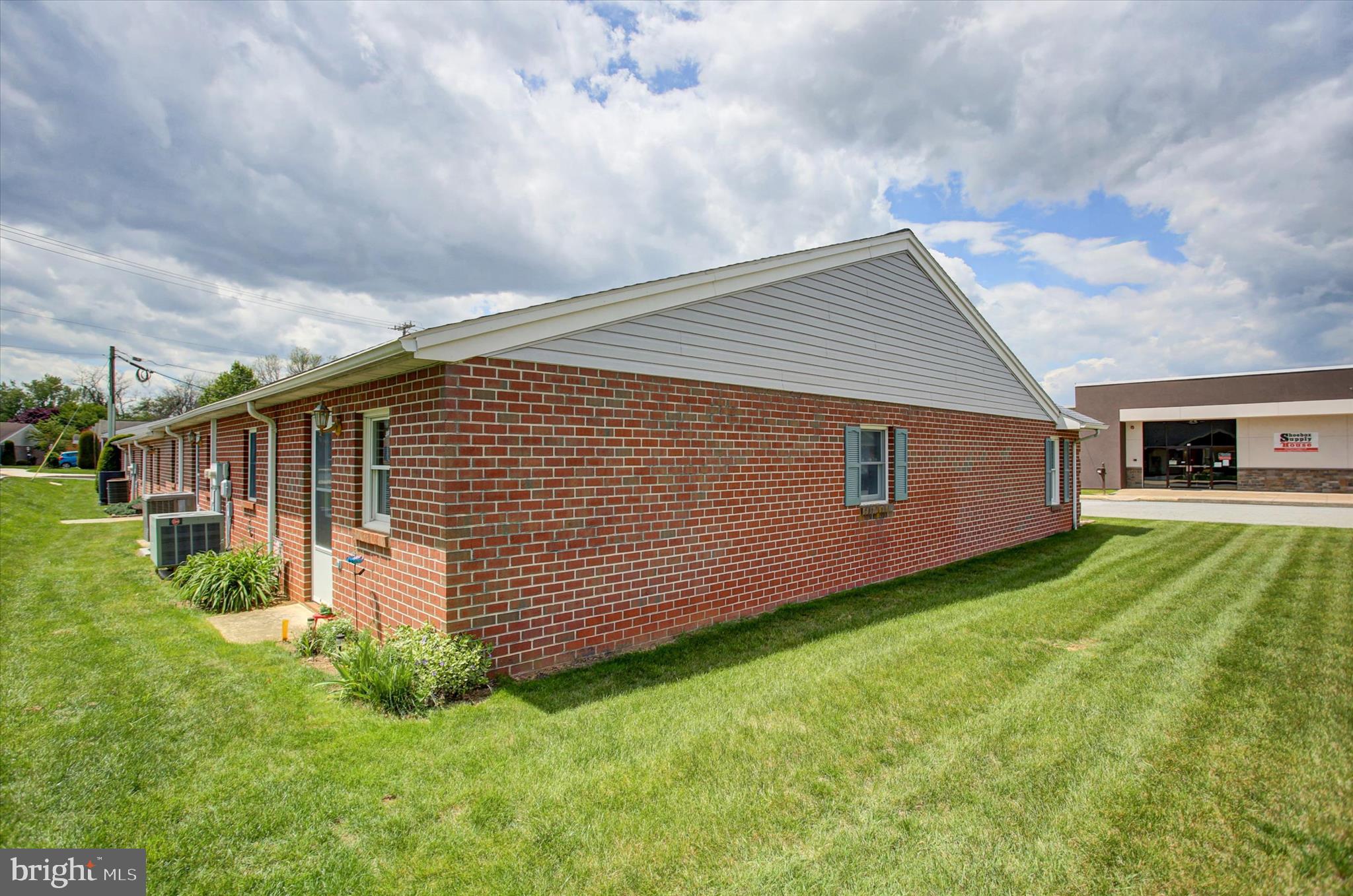 RINE VILLAGE - Residential