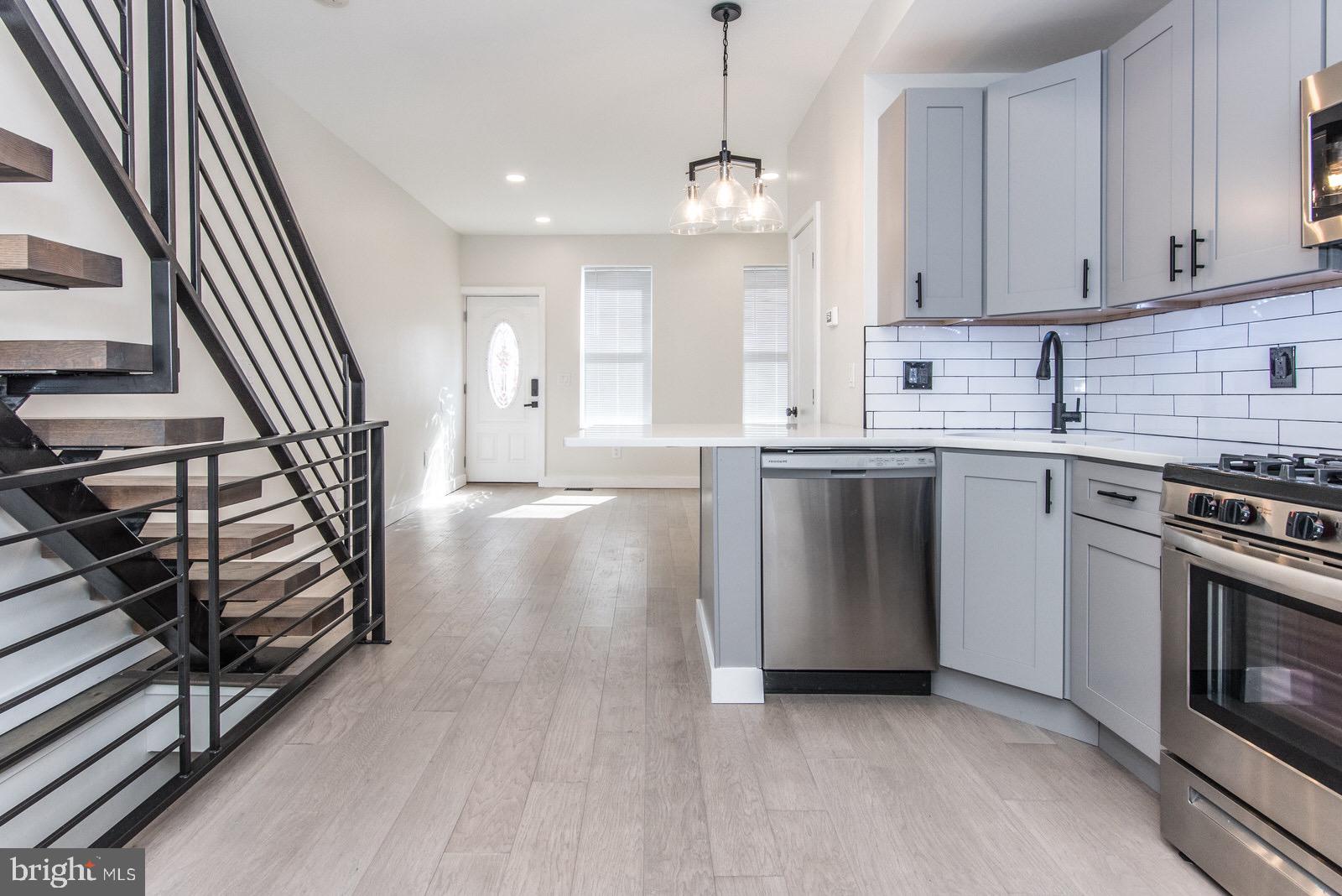 GRAYS FERRY - Residential Lease