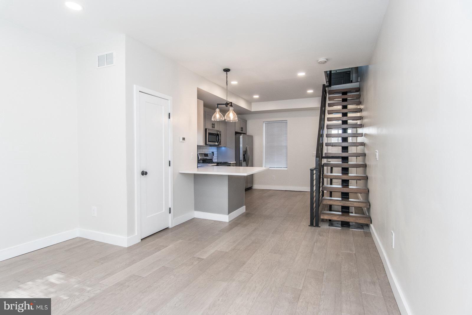 GRAYS FERRY - Residential Lease