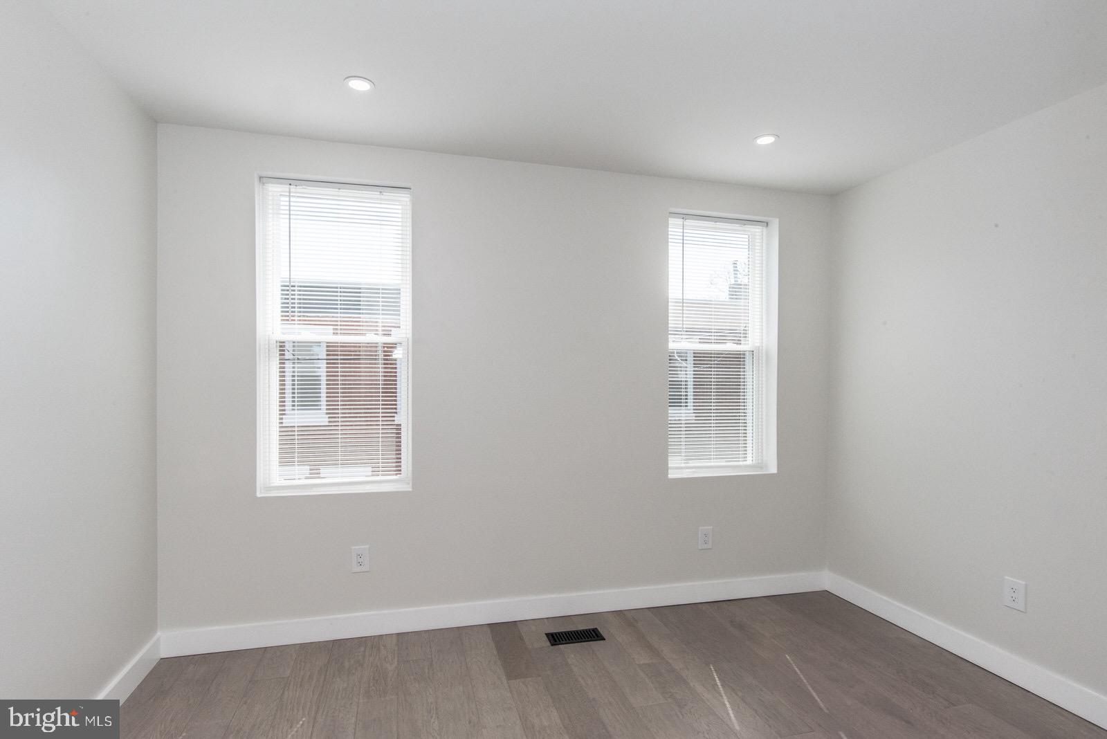 GRAYS FERRY - Residential Lease