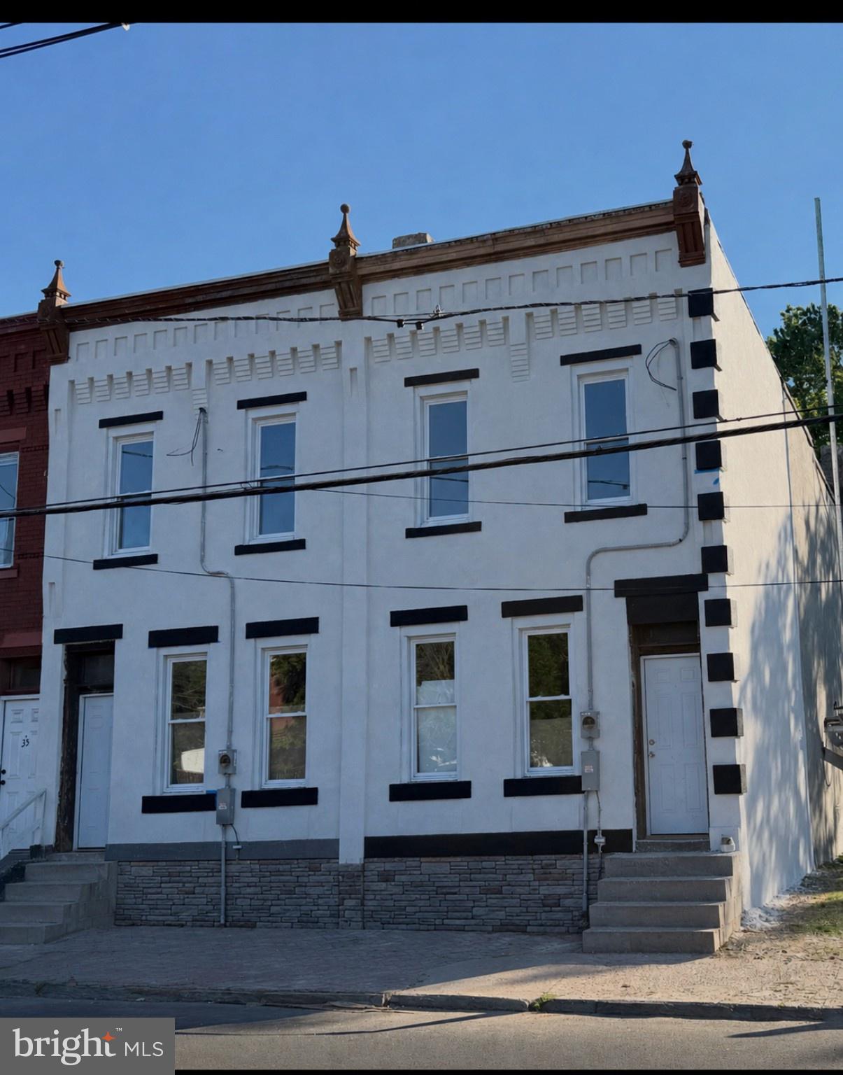 Photo 1 of 12 — 31 CHAMBERS STREET, TRENTON, NJ 08609