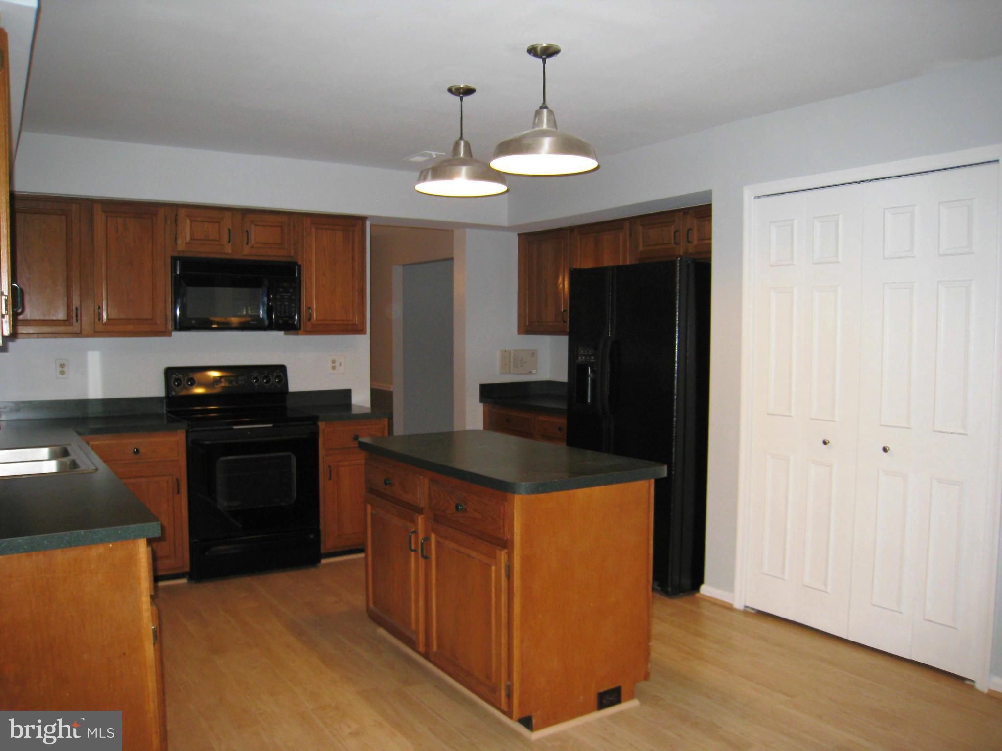 LAKE RIDGE - Residential Lease