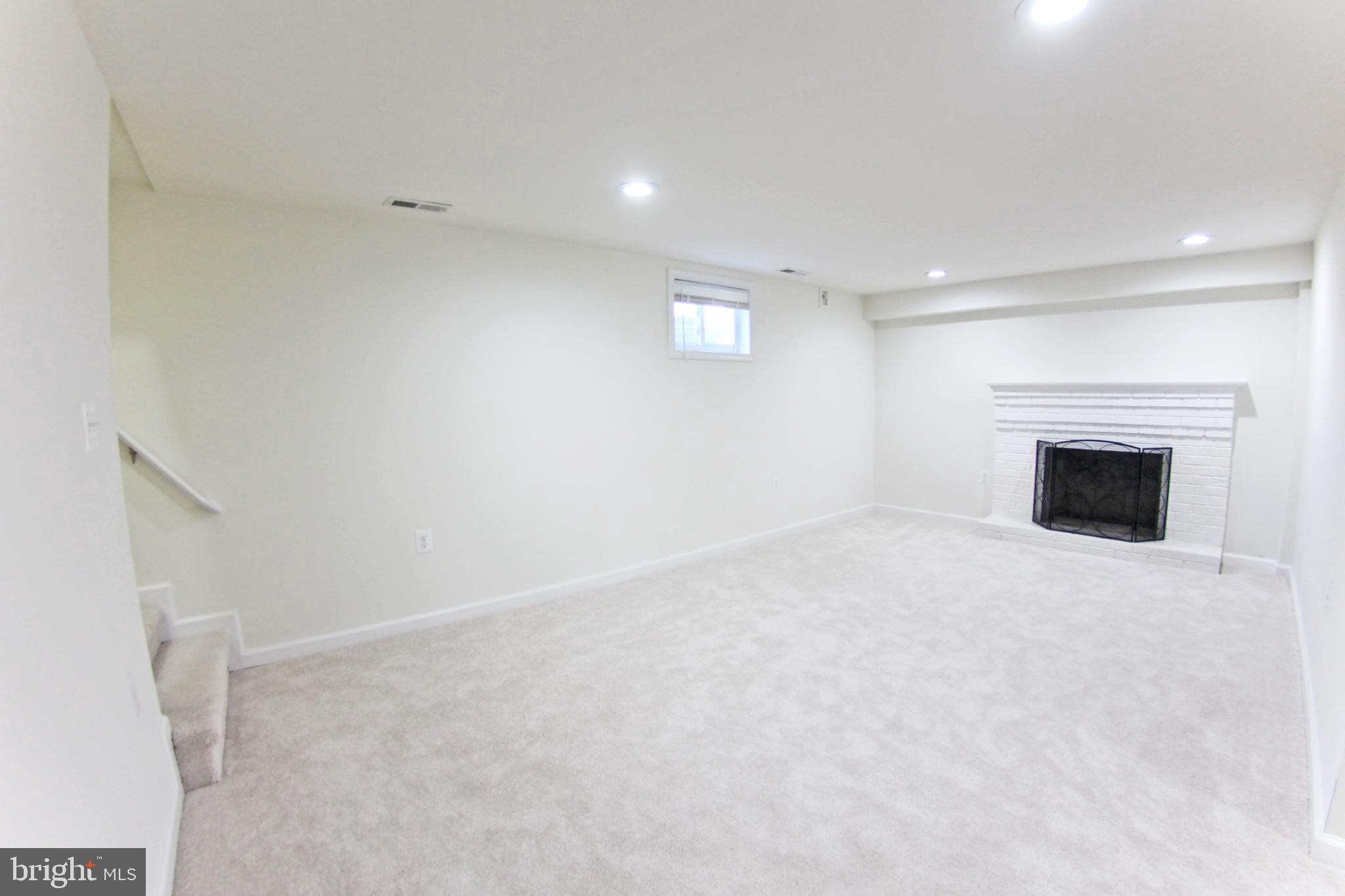 RAMBLEWOOD VILLAGE - Residential