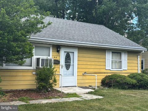 Homes For Sale - 84 Theresa Street<br/> TRENTON, NJ 08618