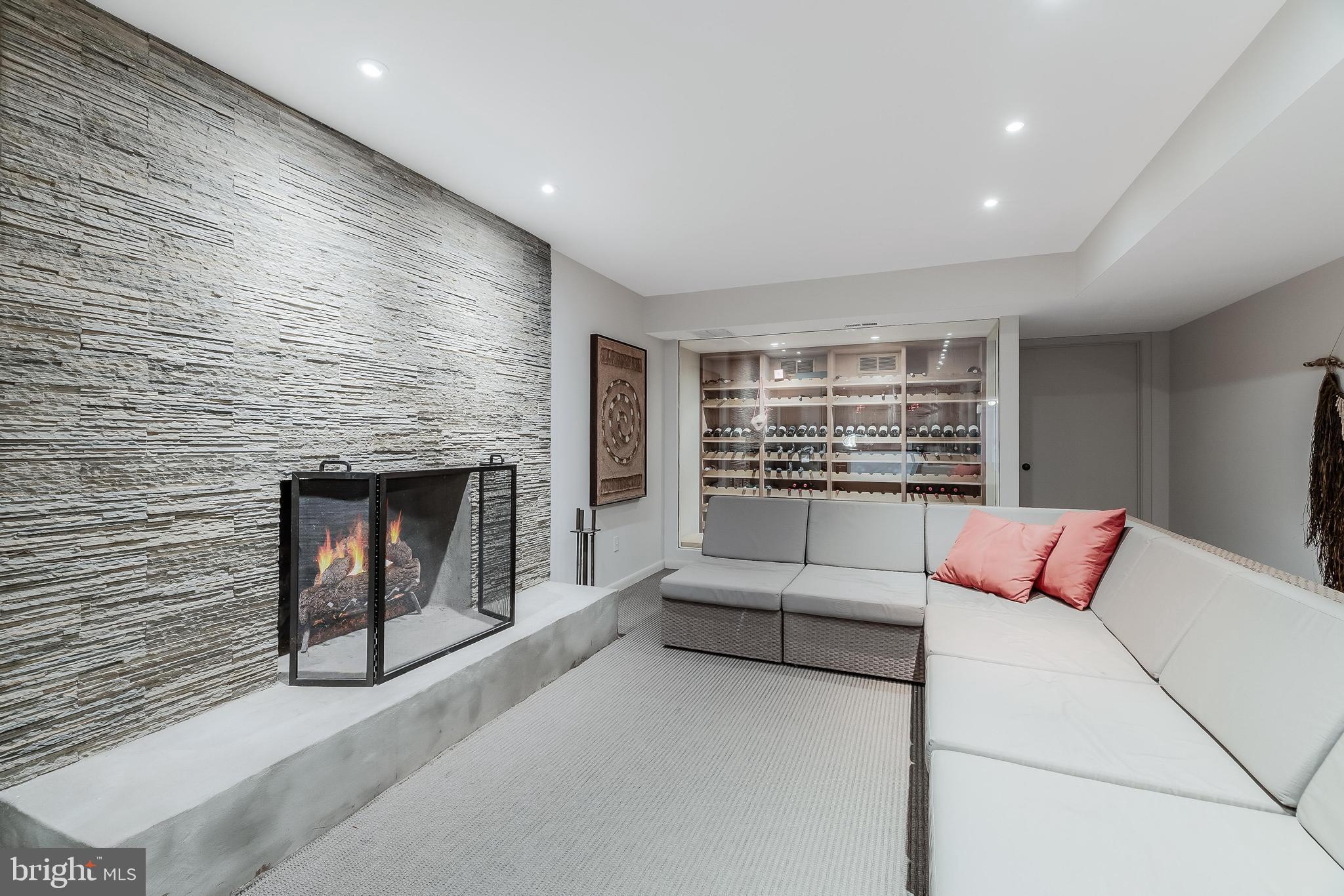 KENTLAND FARMS - Residential