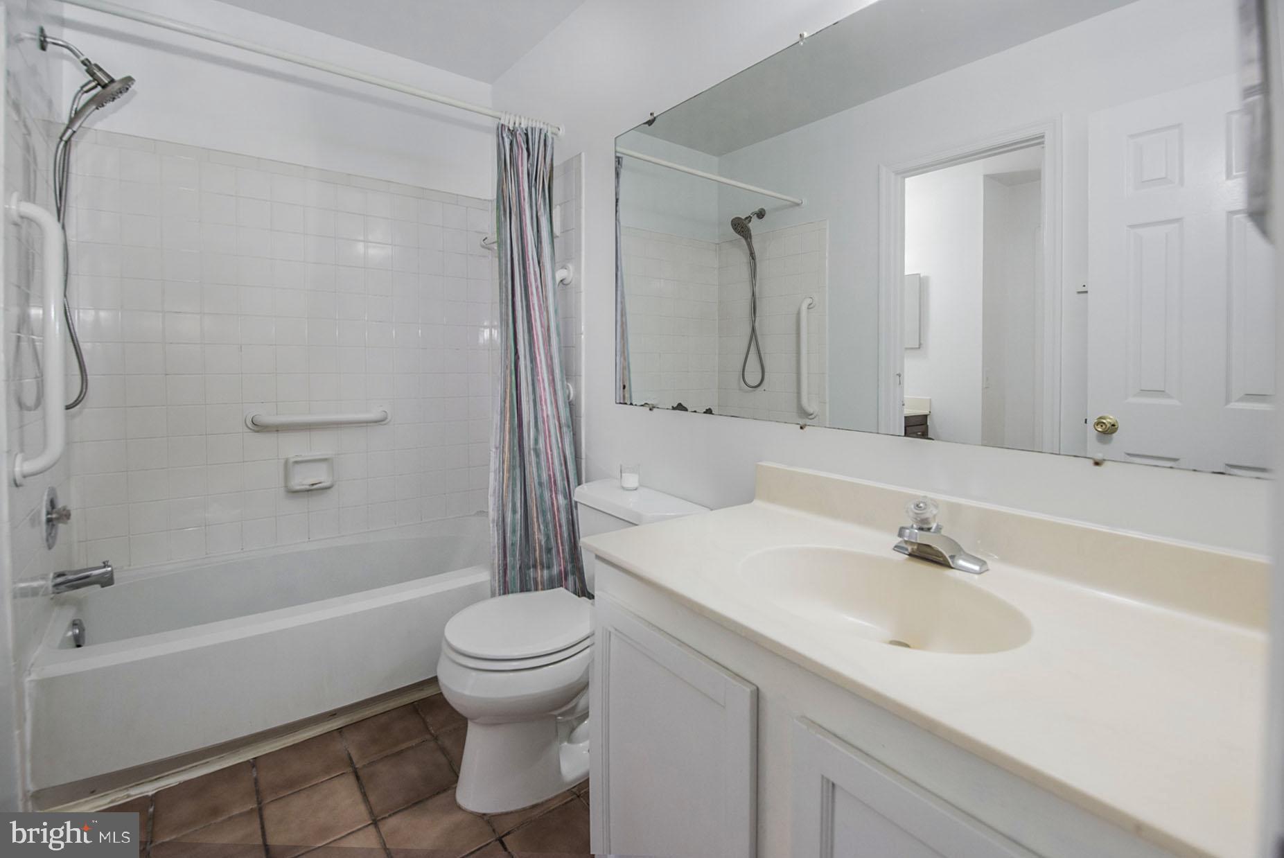 FRANKLIN FARM - Residential Lease