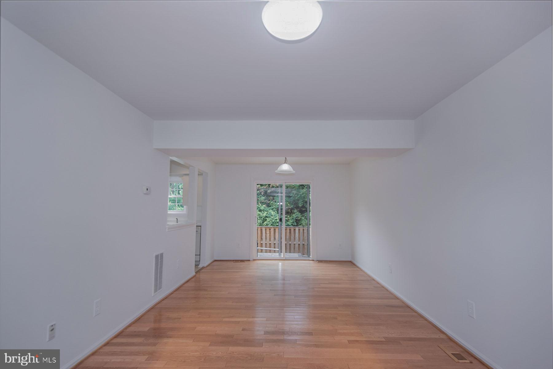 FRANKLIN FARM - Residential Lease