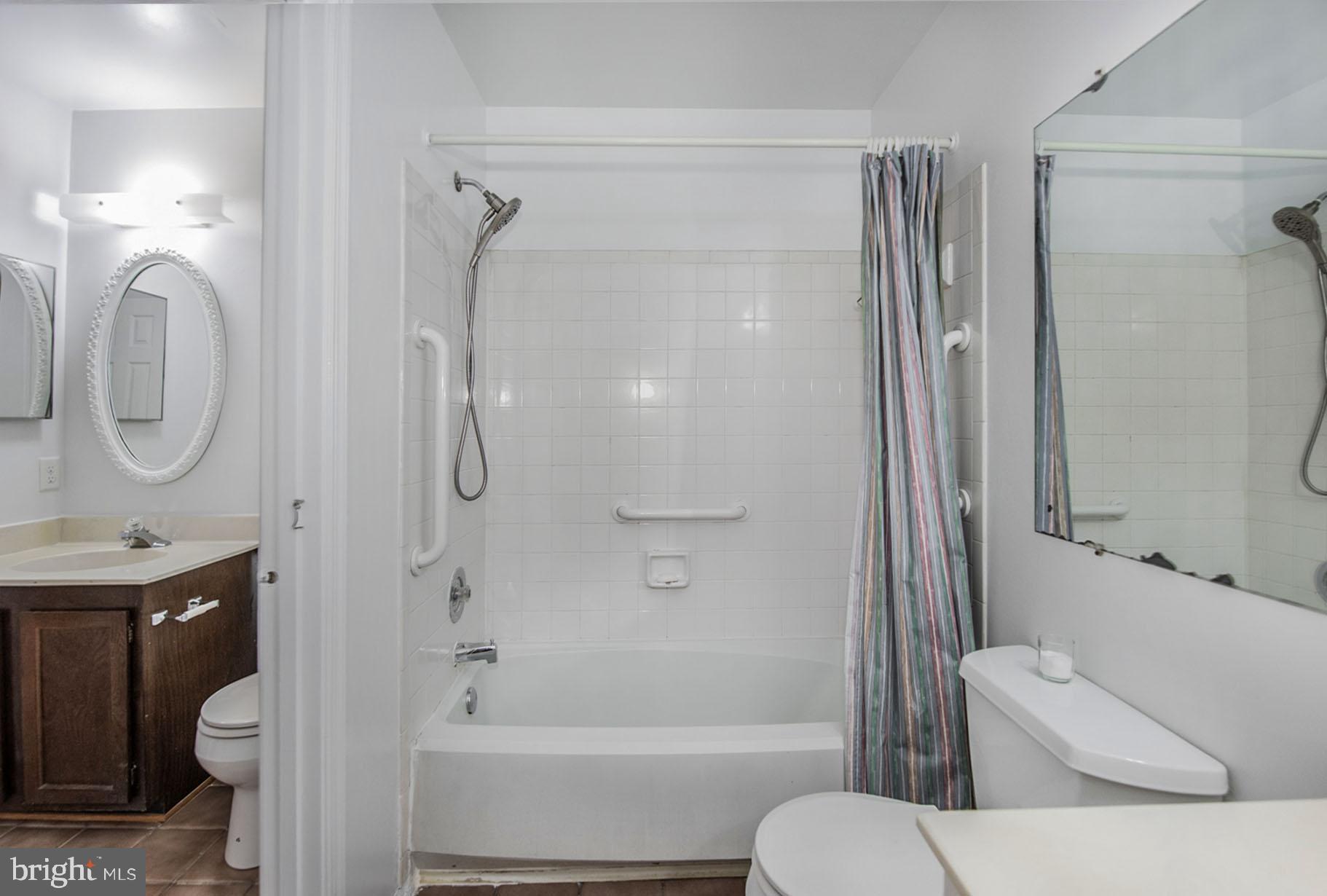 FRANKLIN FARM - Residential Lease