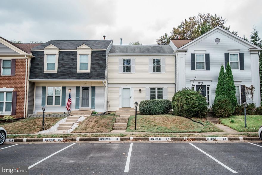 Available to move in NOW.    A cozy 3 bedrooms townhouses, in a highly sought-after Franklin Farm subdivision. Ceramic tiled entry with oak staircase. Large, open living room features hardwood flooring and lots of light. Dining room with hardwood flooring off kitchen and living room. Remodeled kitchen with ceramic tile flooring, ceiling fan, and recessed lighting. Gas cooking. Powder room on main level. Upper level features three bedrooms, guest bath, and primary bedroom full bath. Unfinished basement with rough-in bath tons of space for storage, workshop, or fitness room. HVAC and Water heater are just several years old.  Fence backyard with tree view.     Walking distance to shopping malls and easy access to Fairfax parkway and 267. Two assigned parking spots in front of the unit.   Great community facilities including multiple pools , tennis courts, etc.