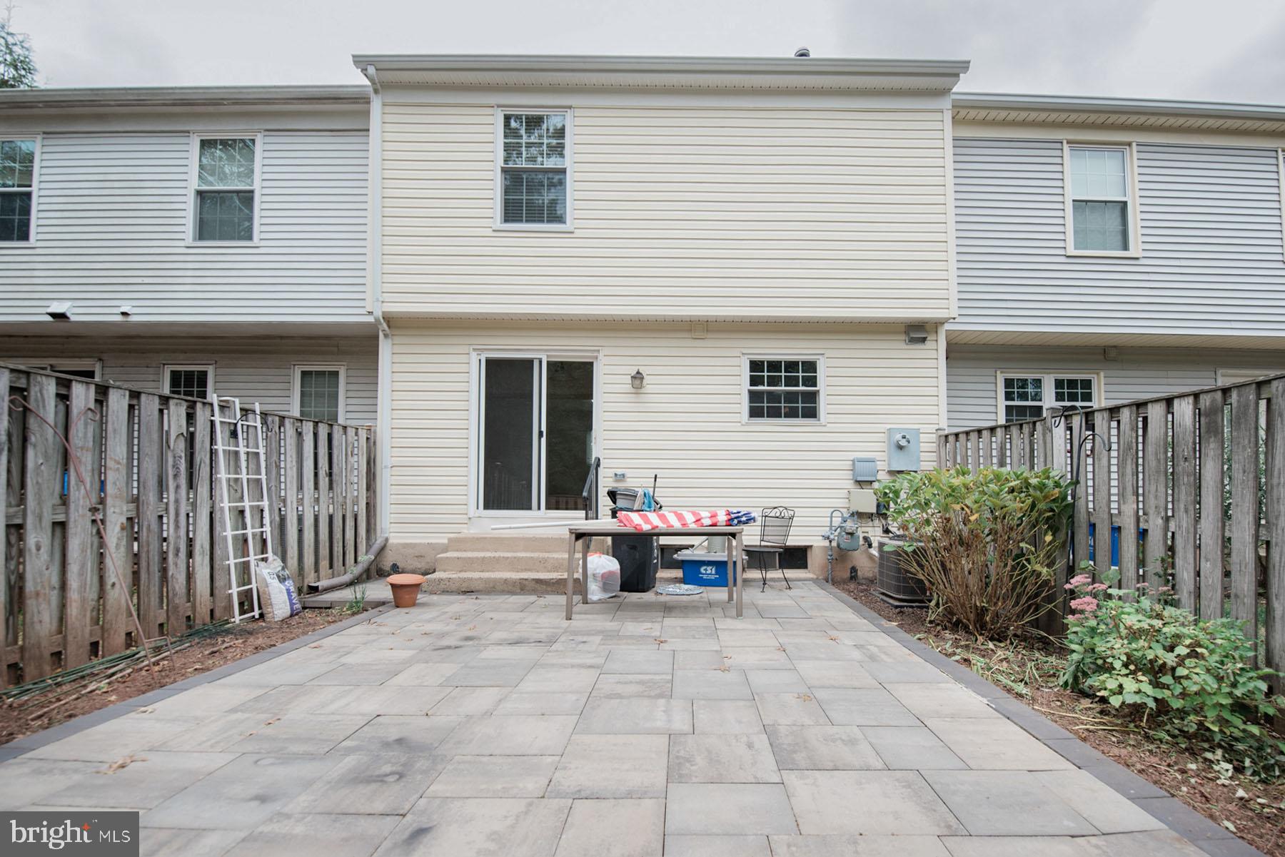 FRANKLIN FARM - Residential Lease