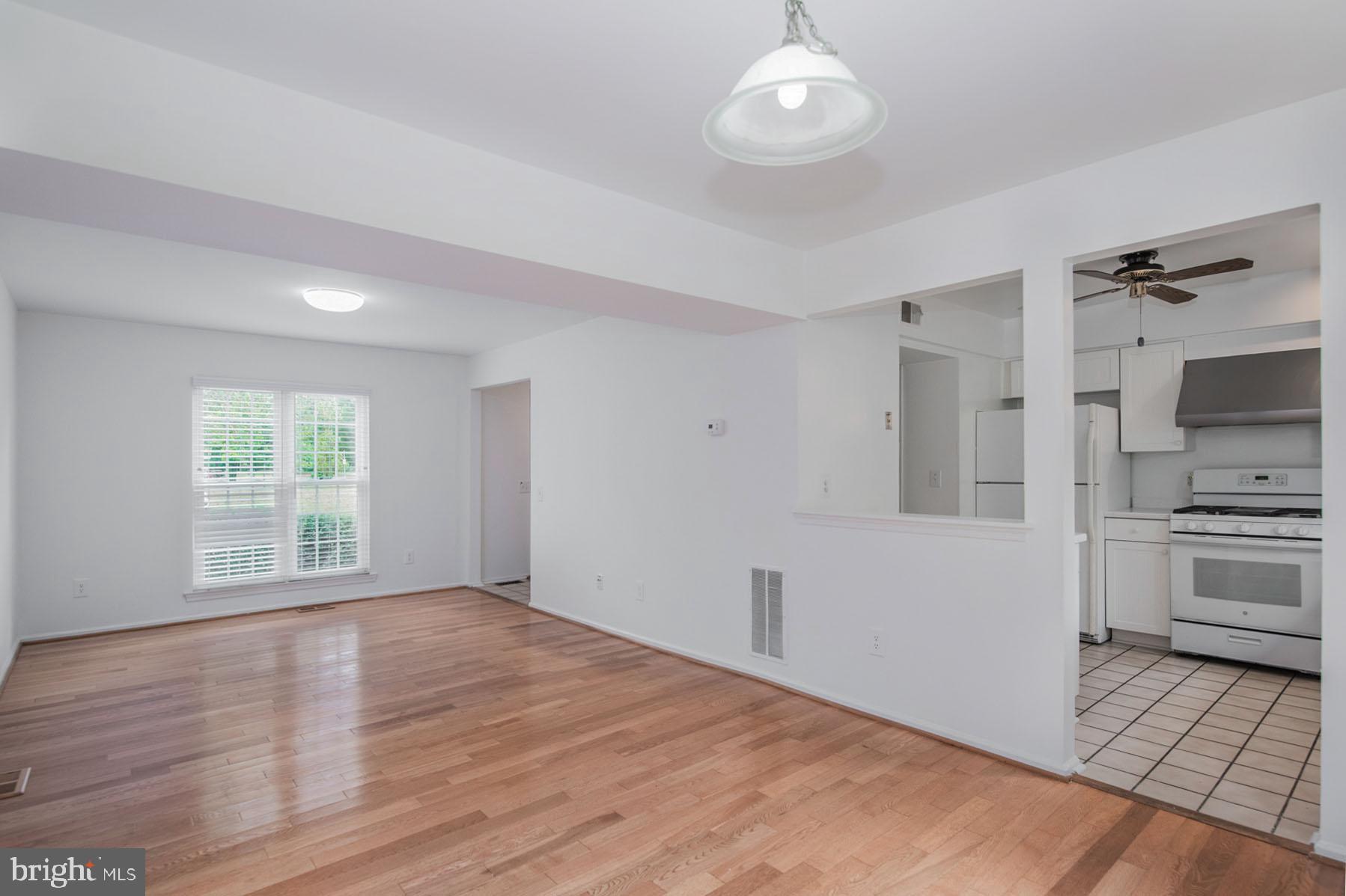 FRANKLIN FARM - Residential Lease