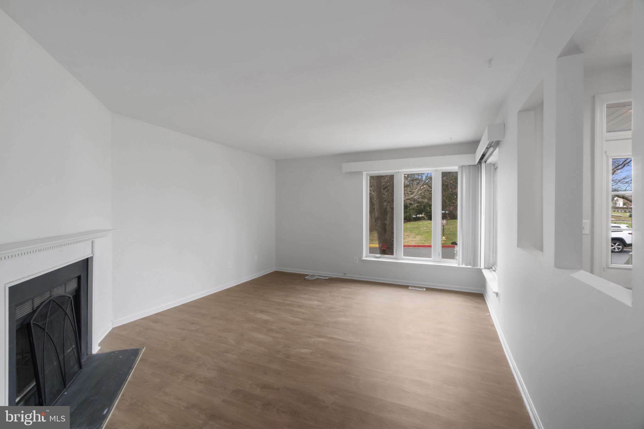 CONSTANT BRANCH - Residential