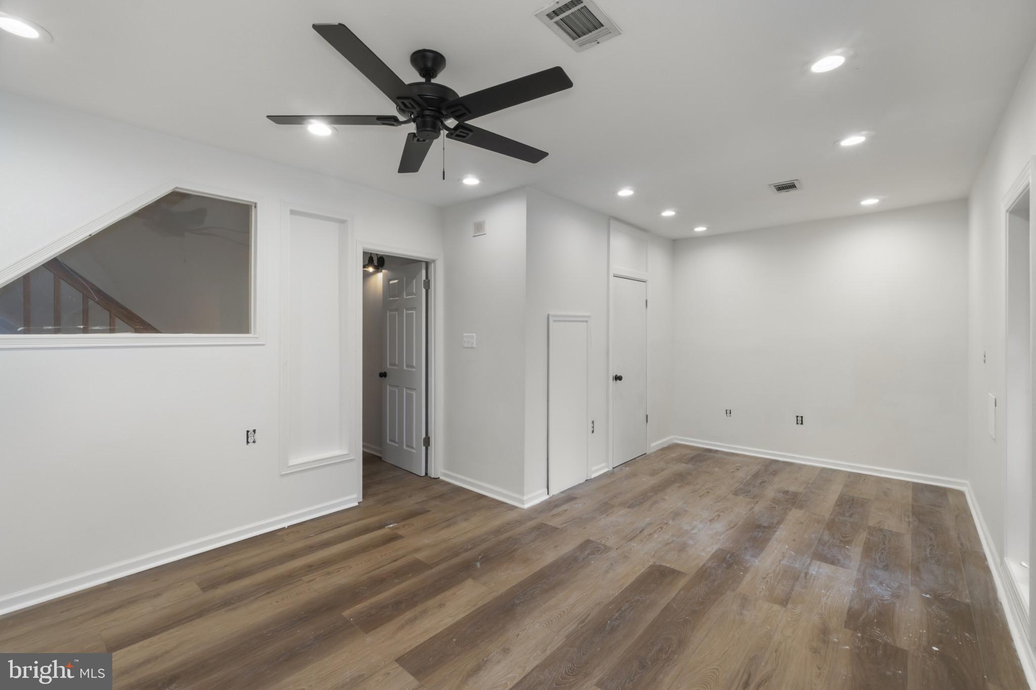 CONSTANT BRANCH - Residential