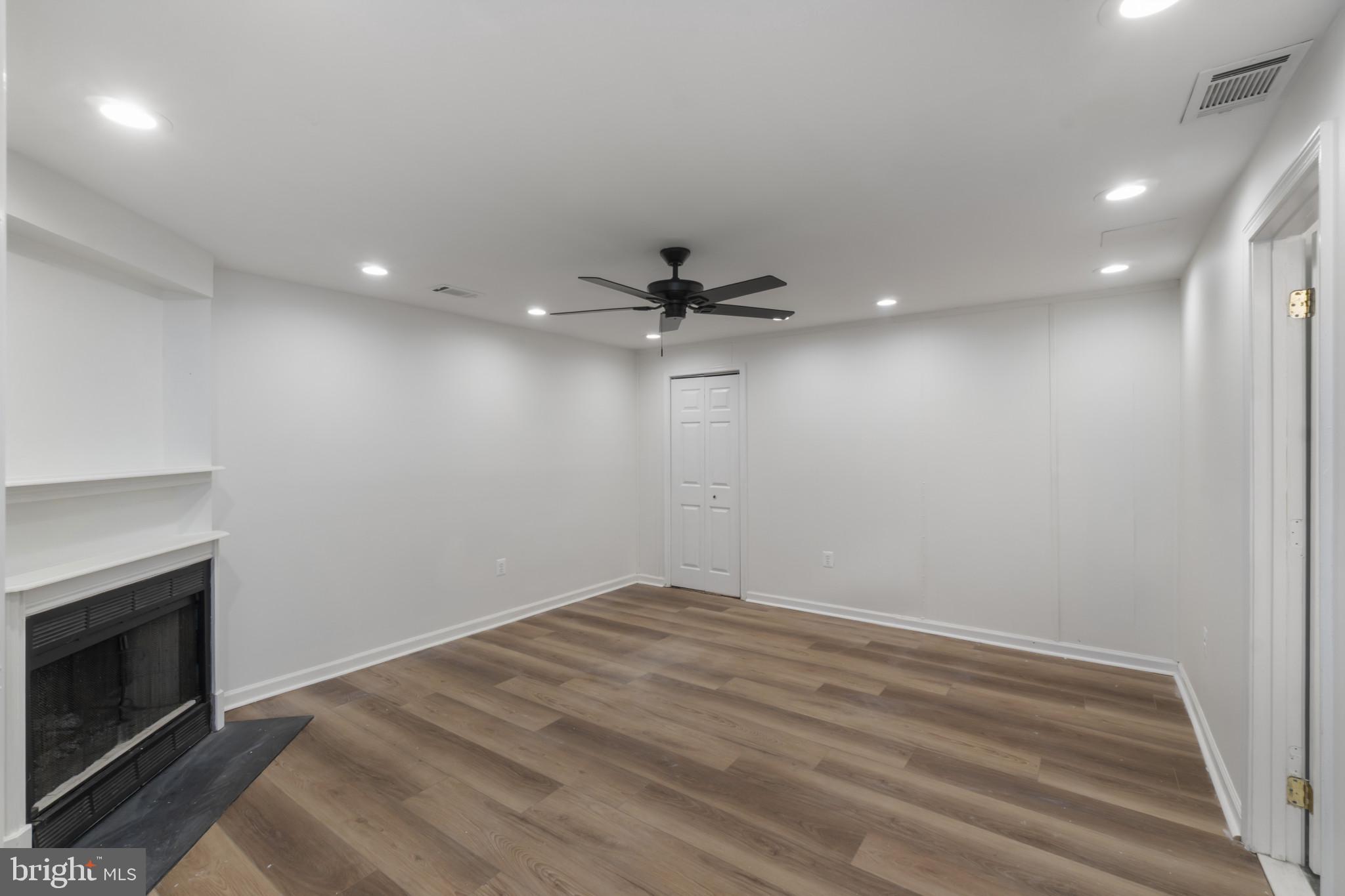 CONSTANT BRANCH - Residential