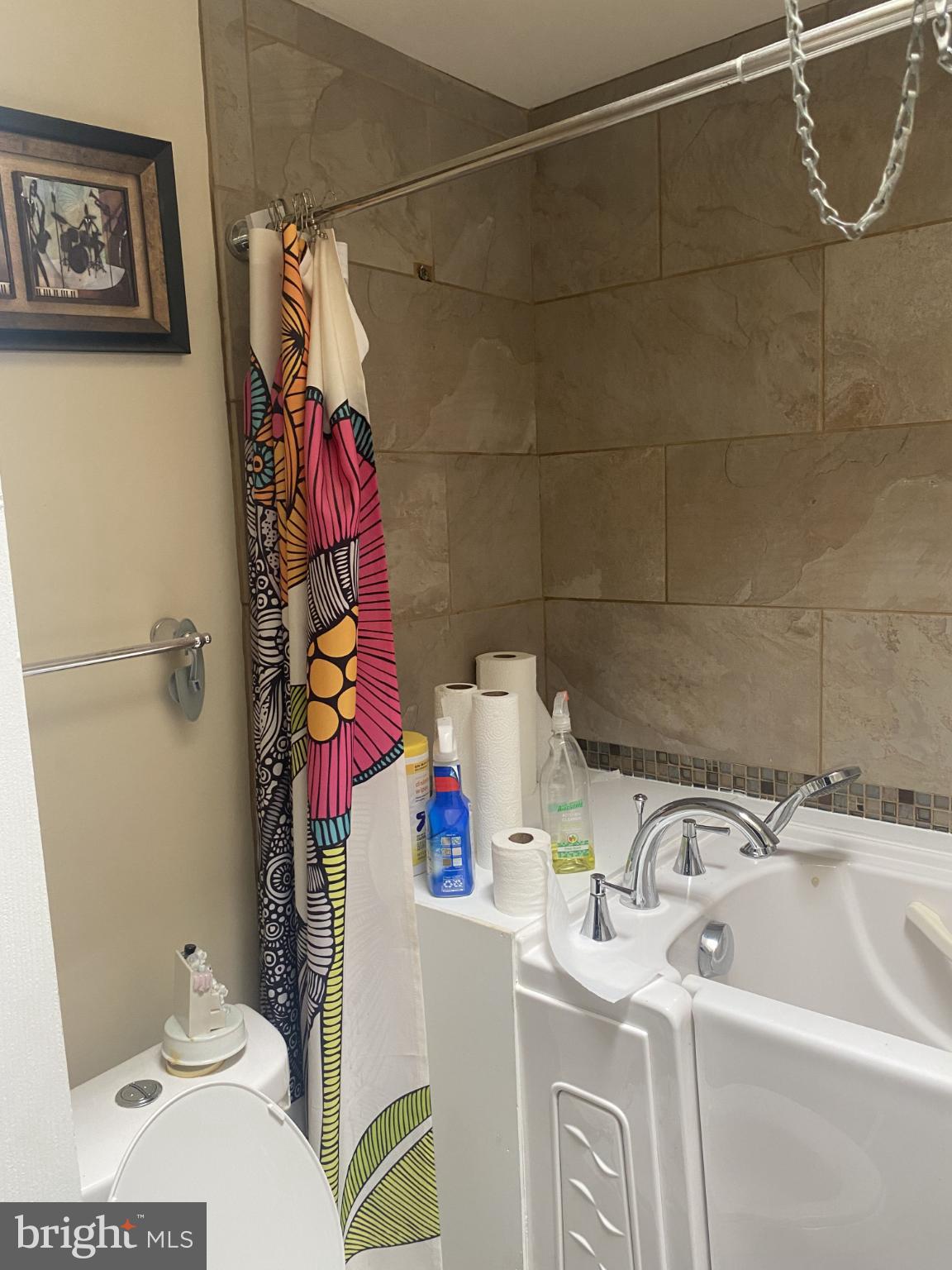 PHILADELPHIA (NORTHEAST) - Residential