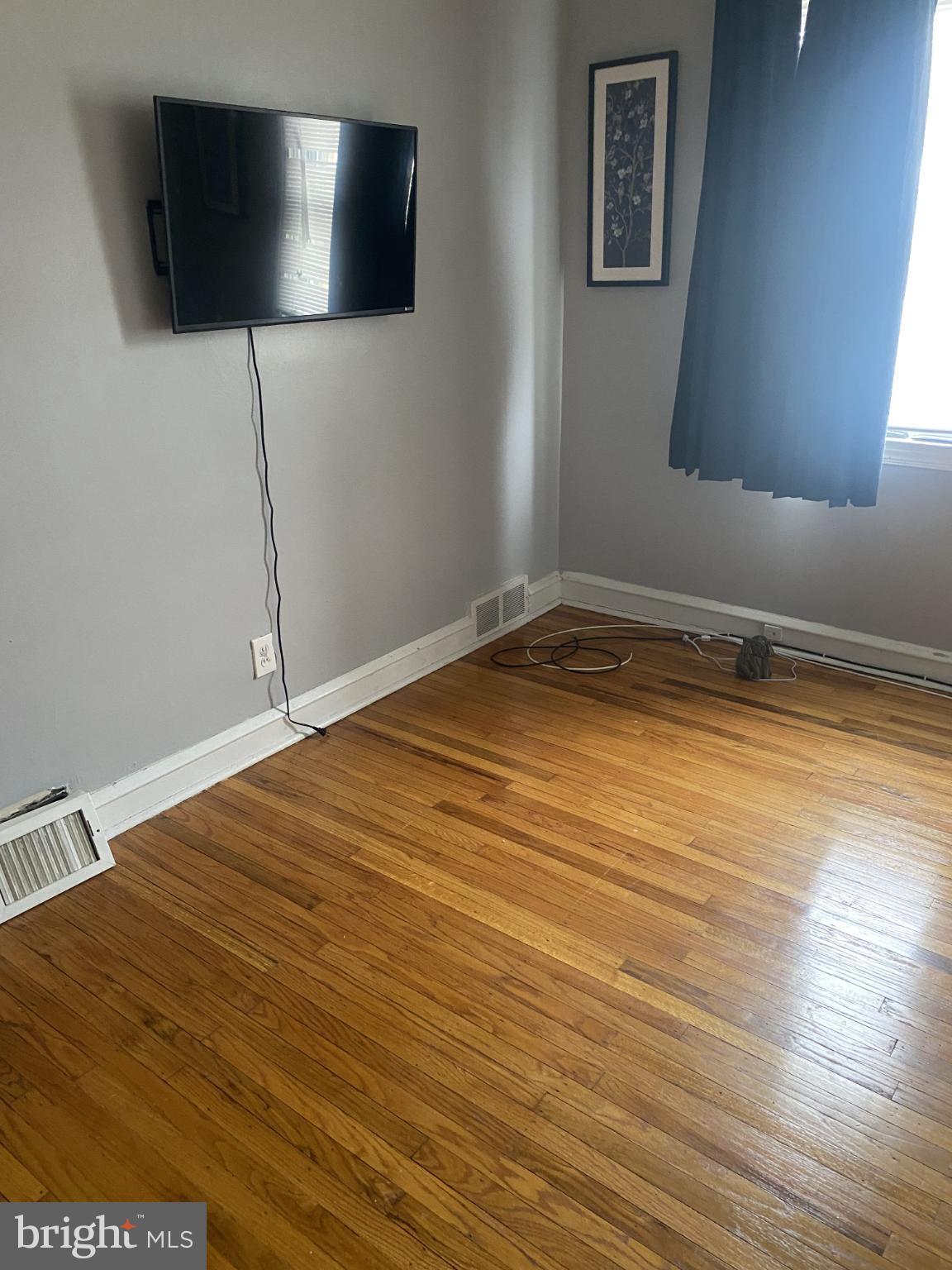 PHILADELPHIA (NORTHEAST) - Residential