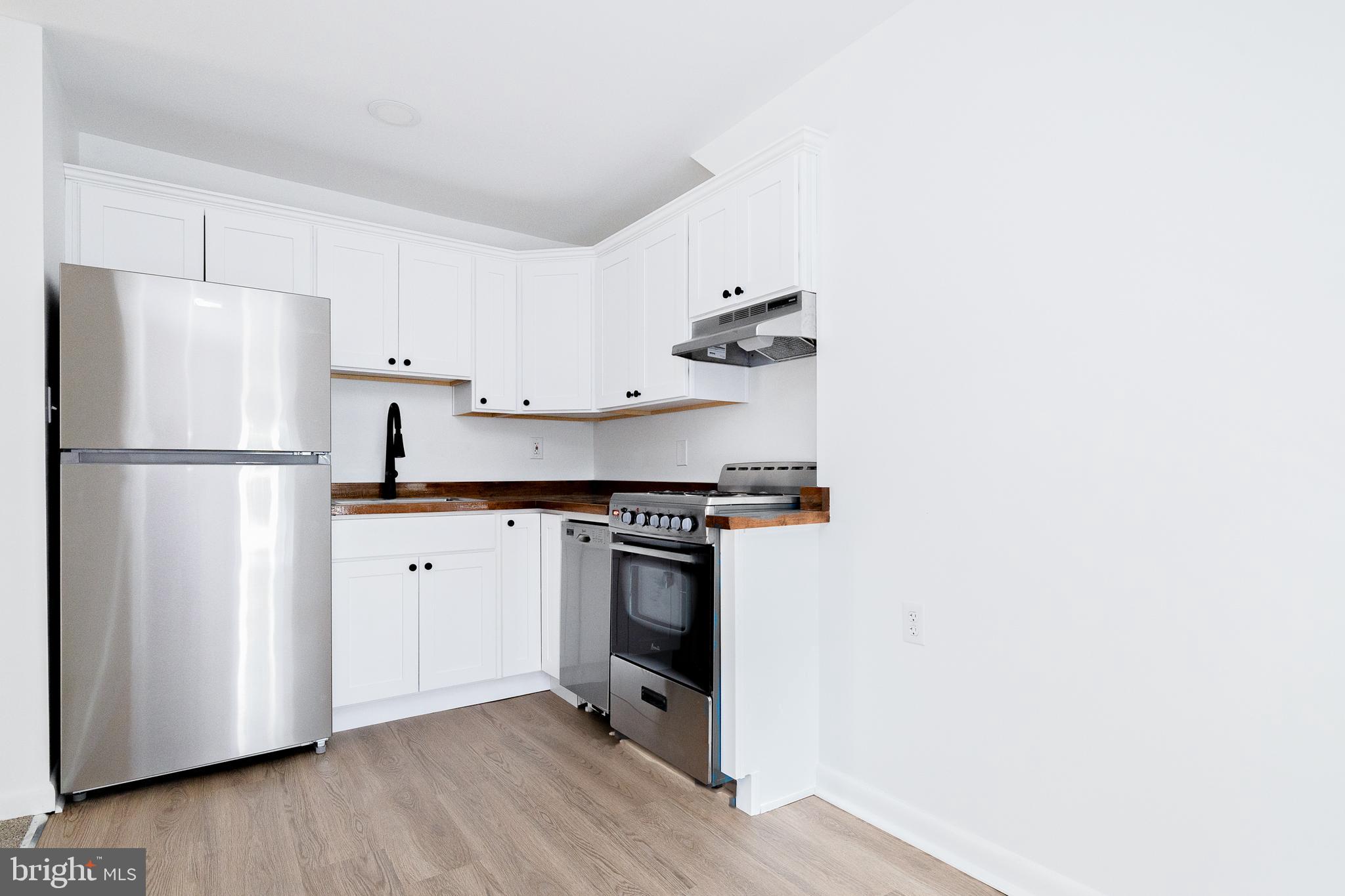 129 5TH AVENUE APT. B