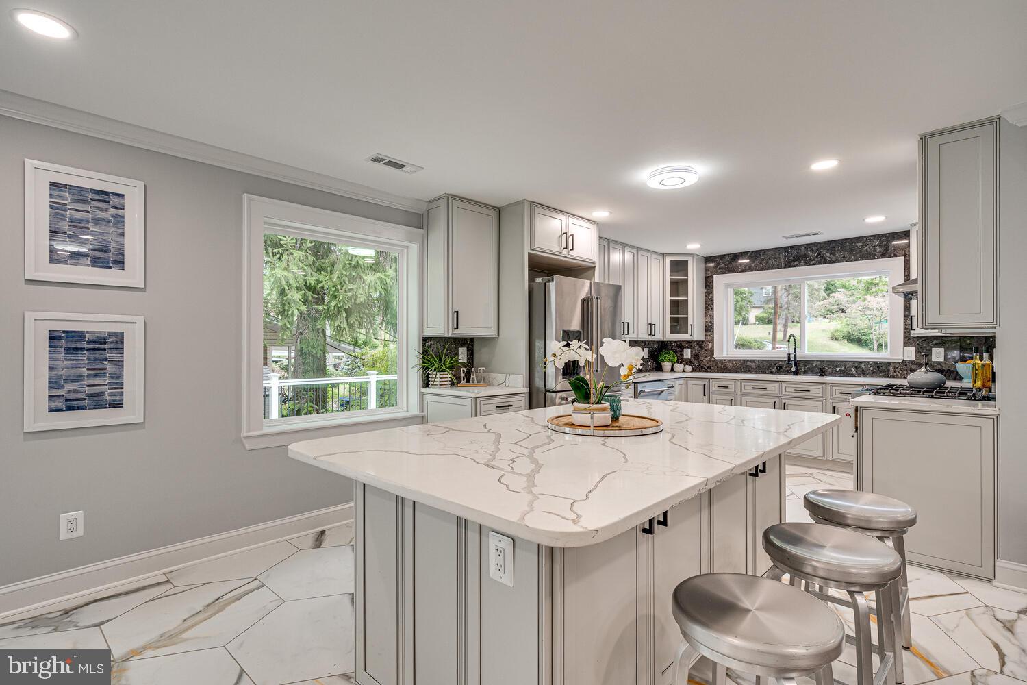 SHARON WOODS - Residential