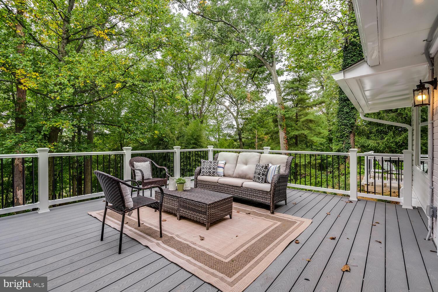 SHARON WOODS - Residential