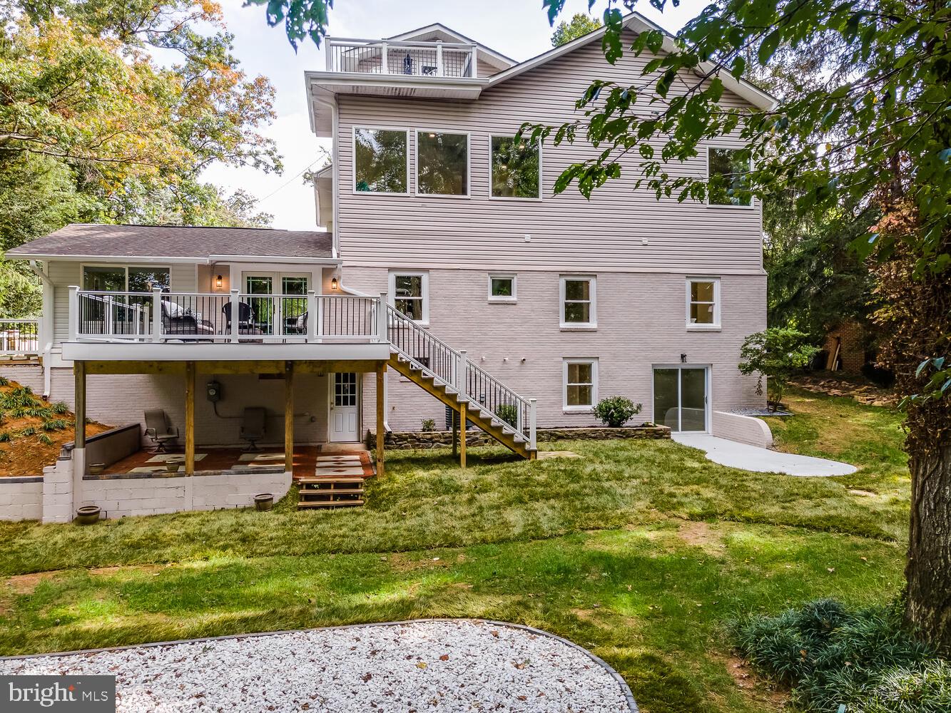 SHARON WOODS - Residential