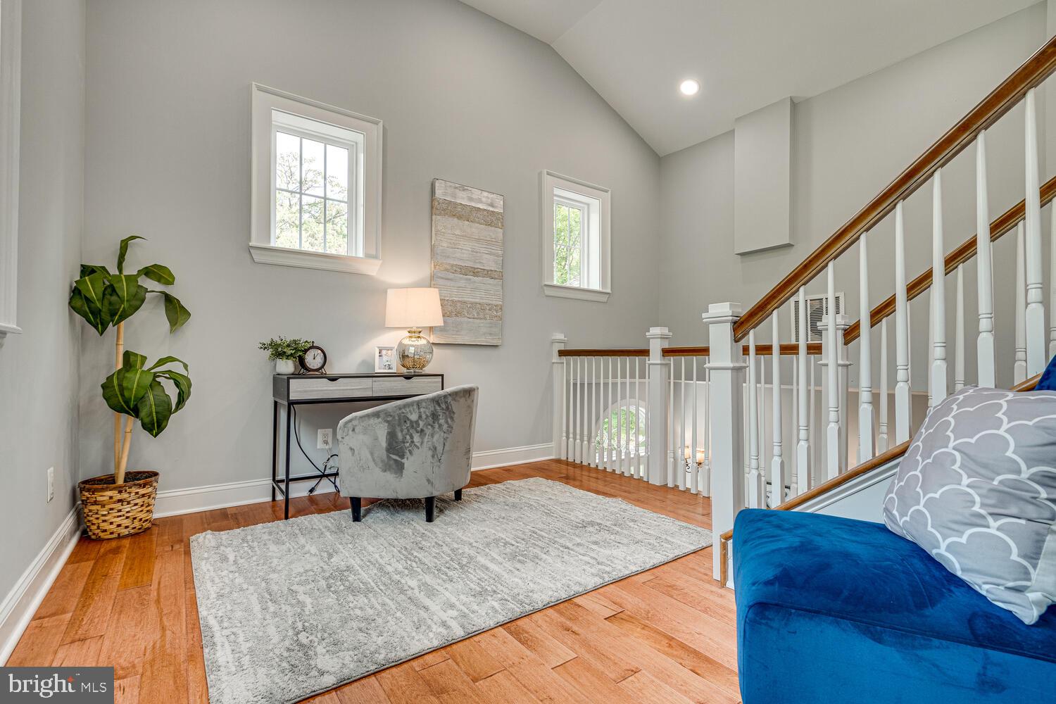 SHARON WOODS - Residential