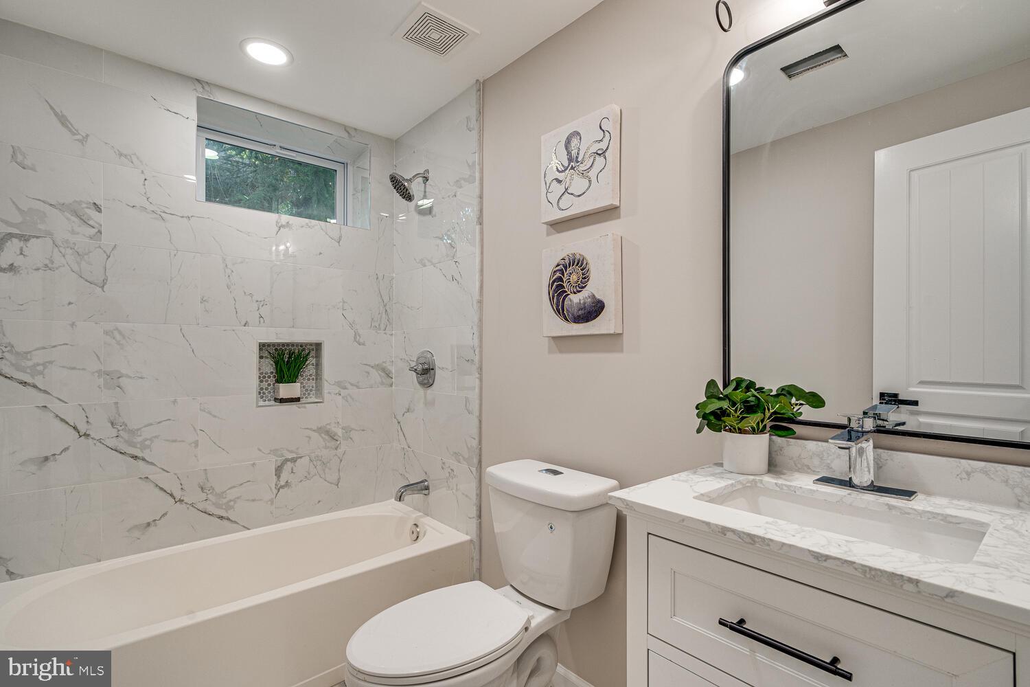 SHARON WOODS - Residential