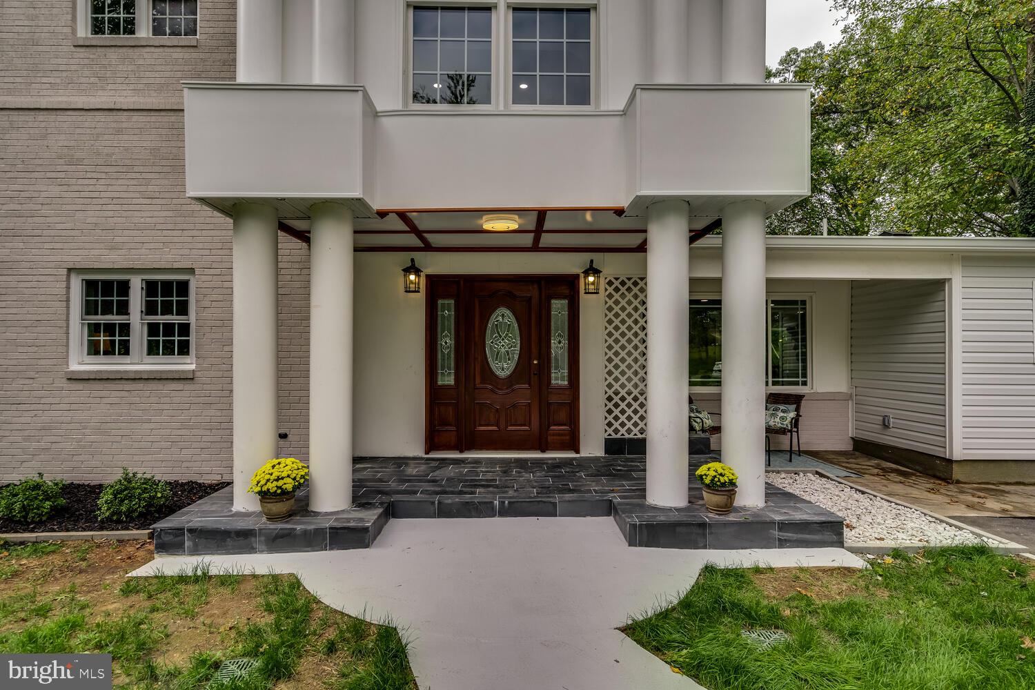 SHARON WOODS - Residential