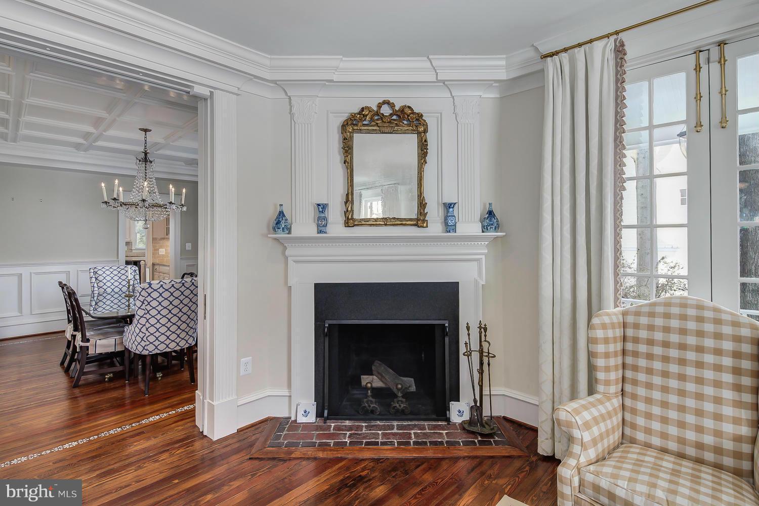 ROSEMONT - Residential