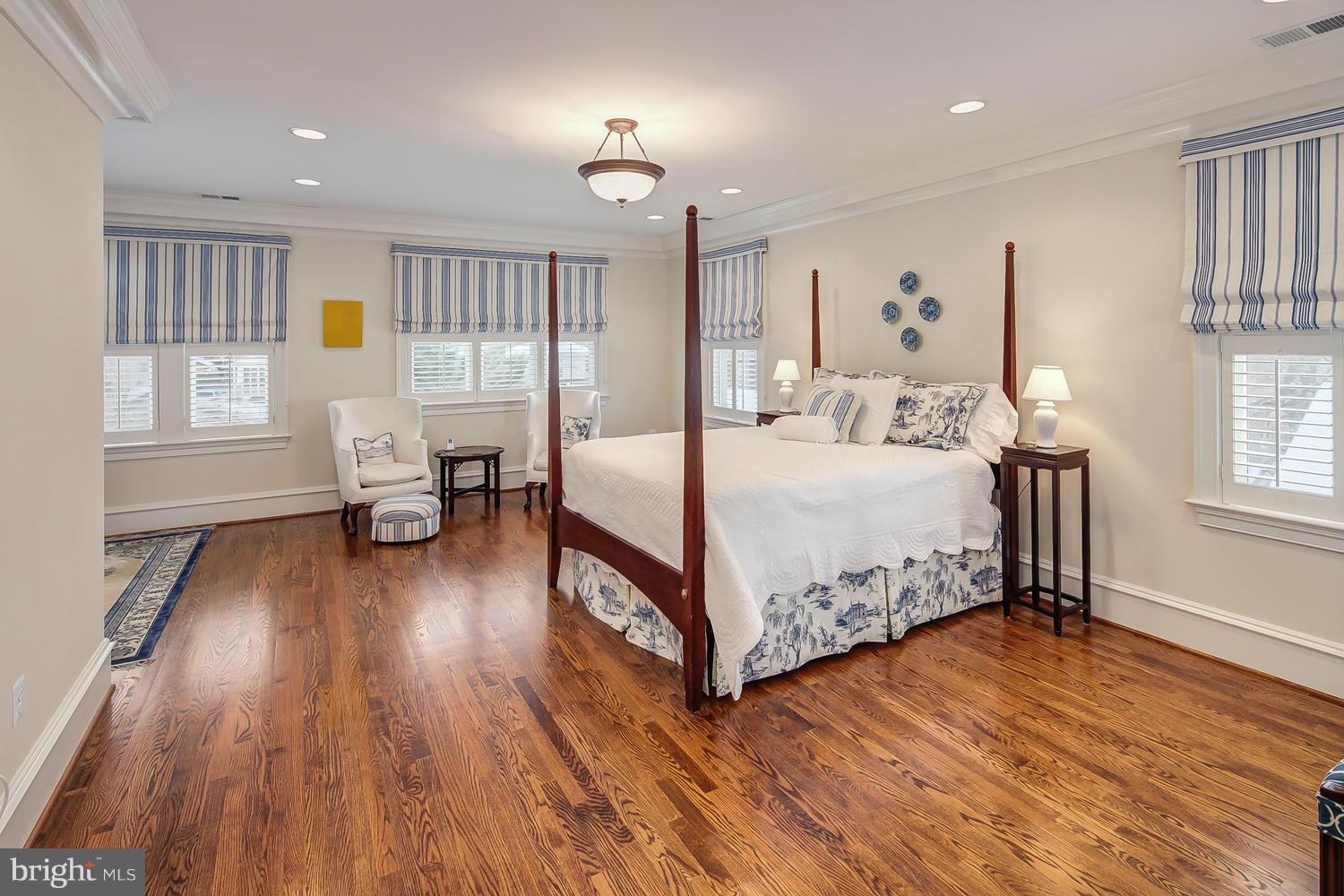 ROSEMONT - Residential