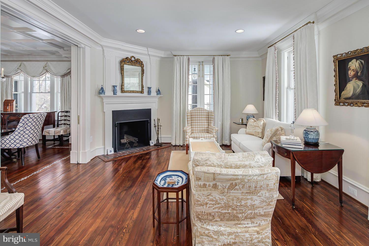 ROSEMONT - Residential