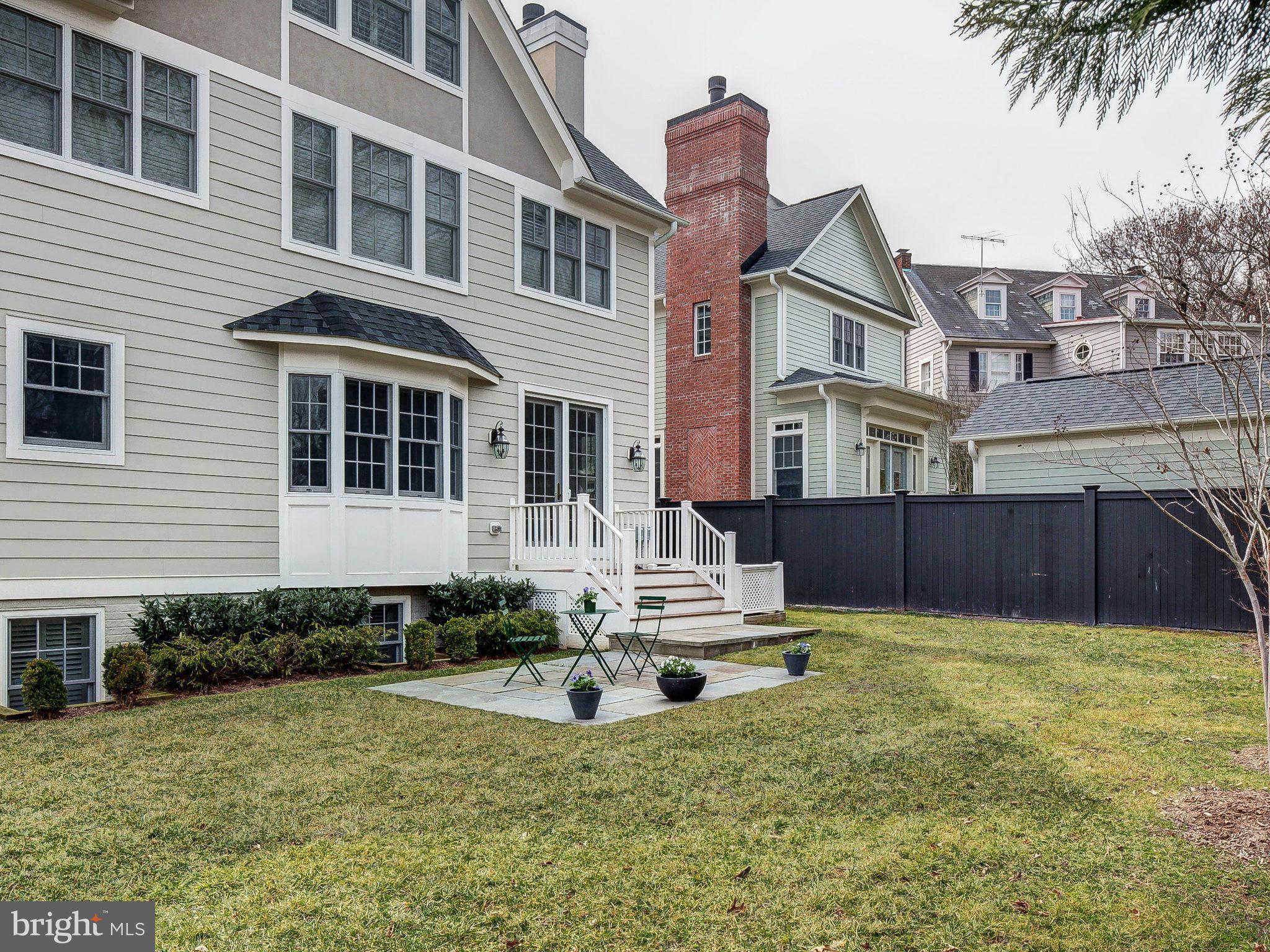 ROSEMONT - Residential