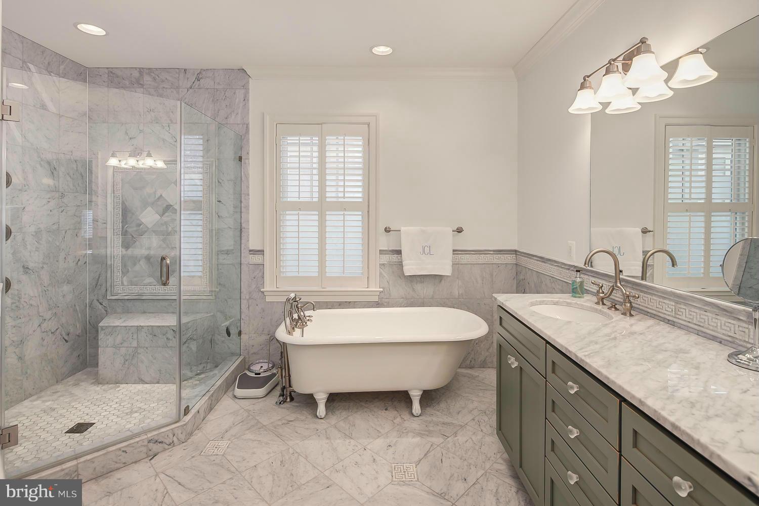 ROSEMONT - Residential