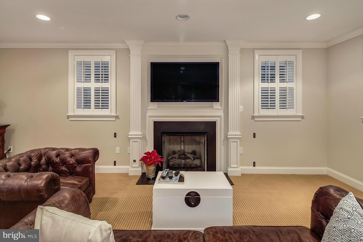 ROSEMONT - Residential