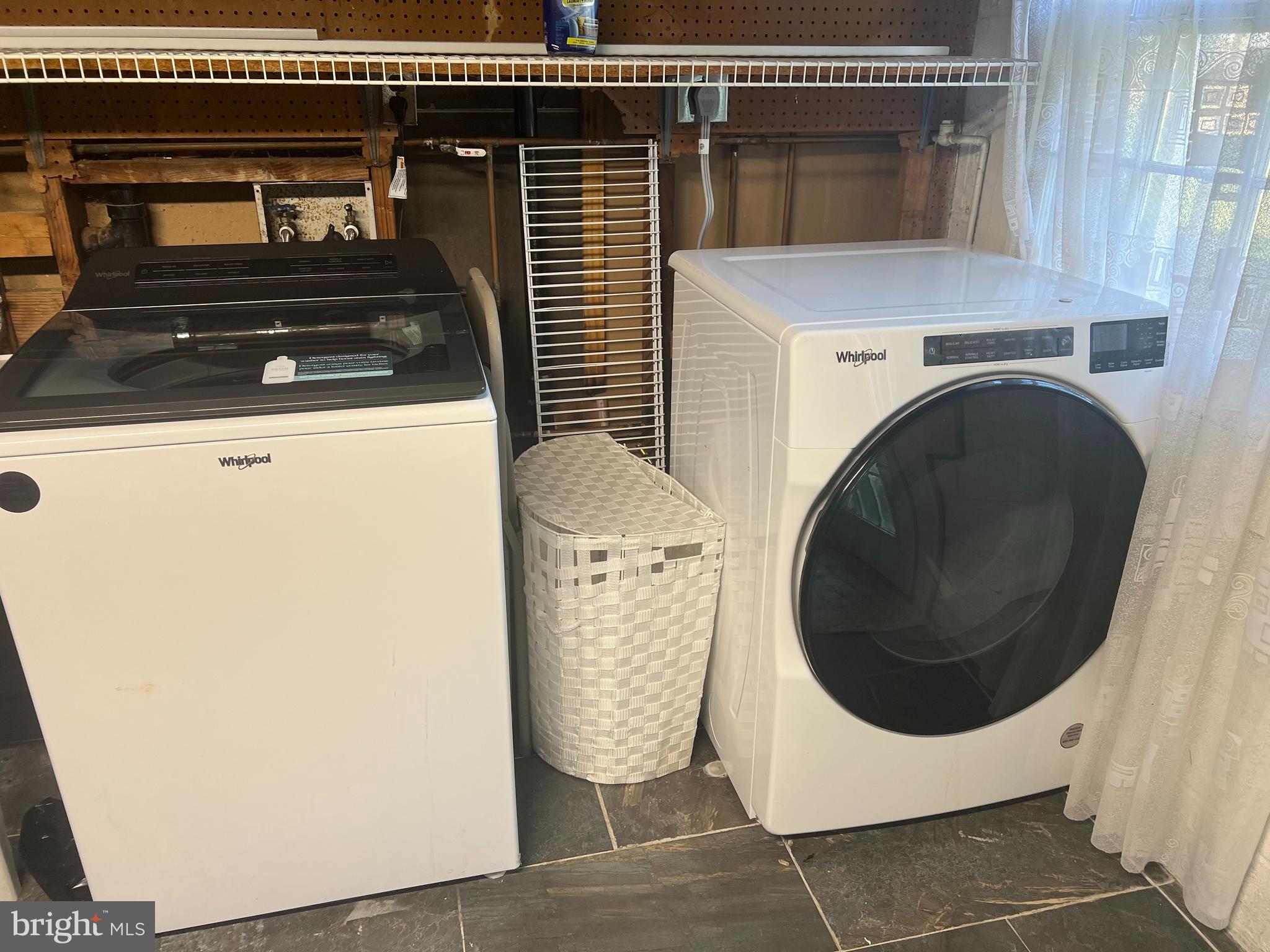 SHERWOOD FOREST - Residential