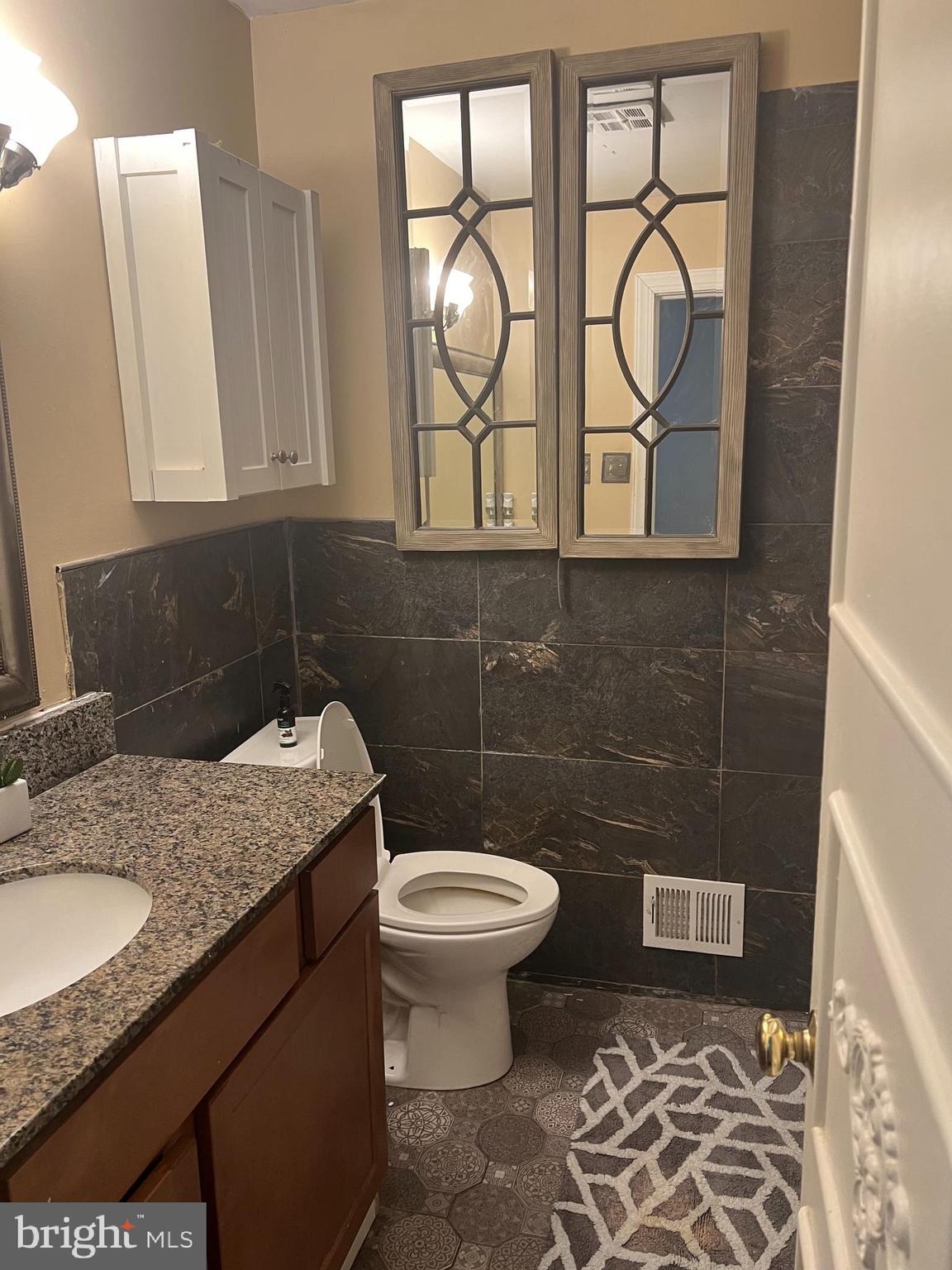 SHERWOOD FOREST - Residential