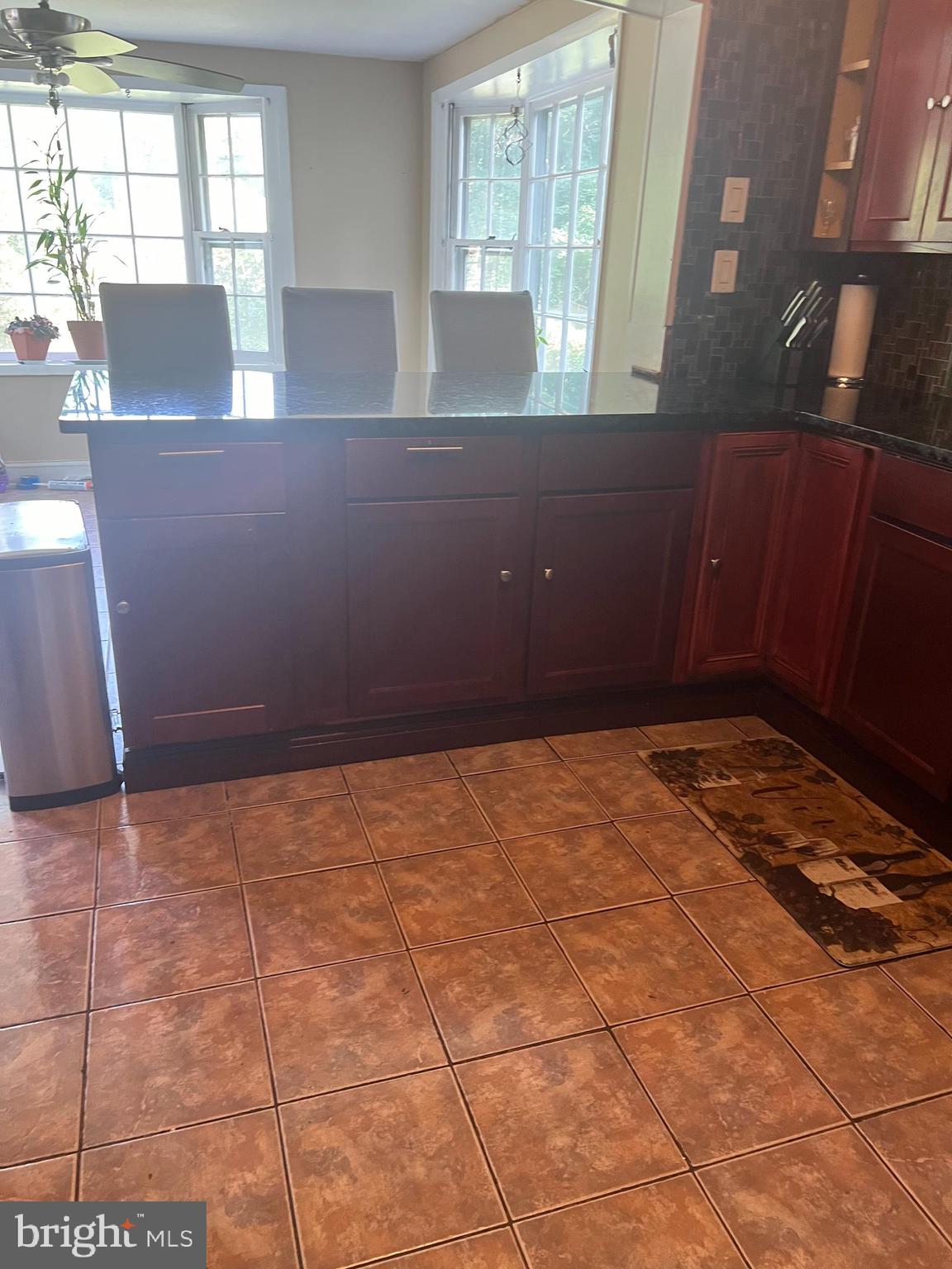 SHERWOOD FOREST - Residential