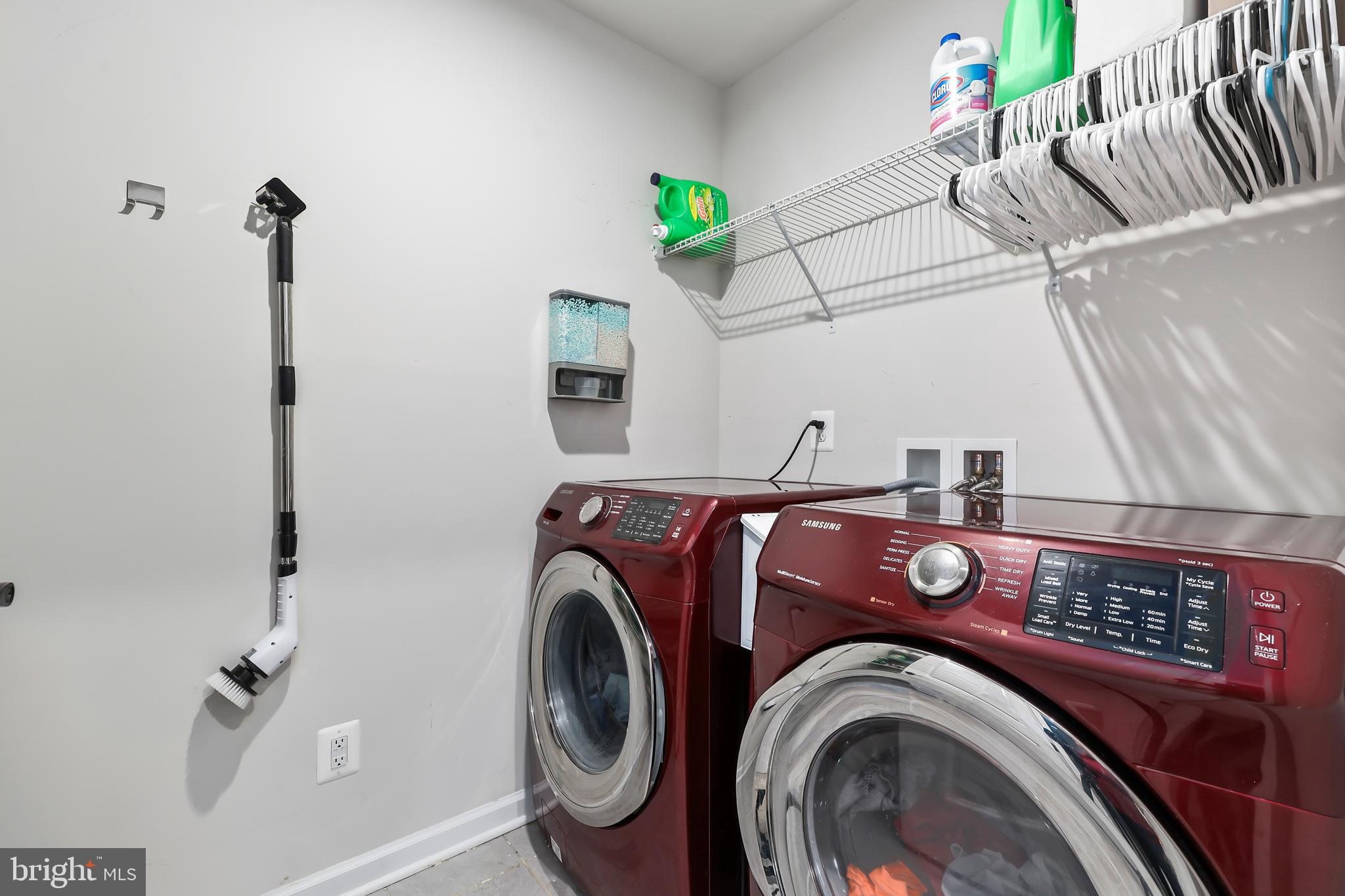 COURTHOUSE MANOR - Residential