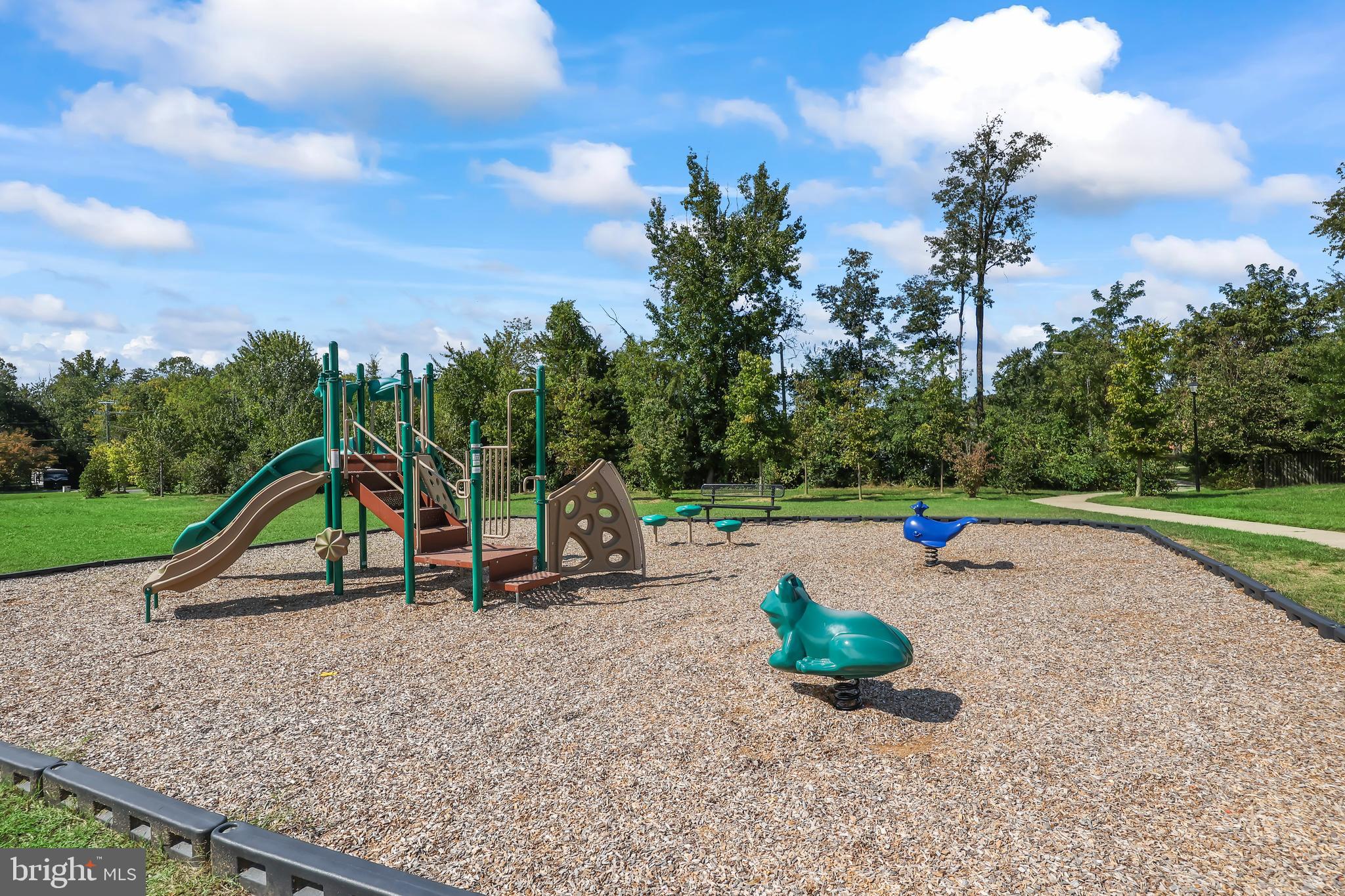 COURTHOUSE MANOR - Residential