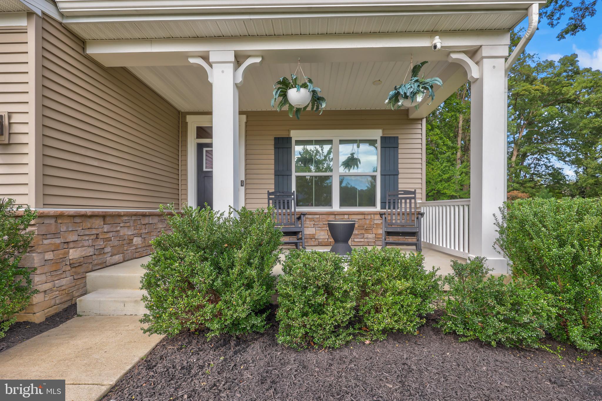 305 COURTHOUSE MANOR DRIVE