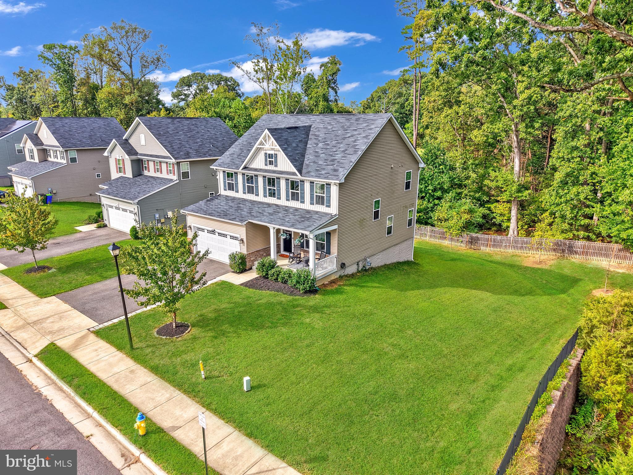 COURTHOUSE MANOR - Residential