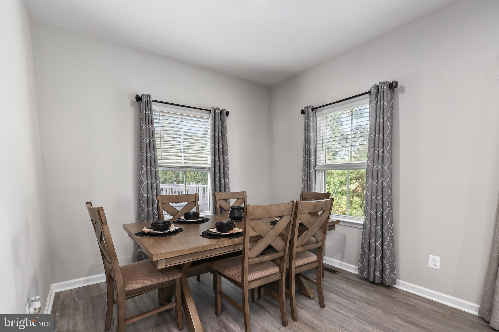 COURTHOUSE MANOR - Residential