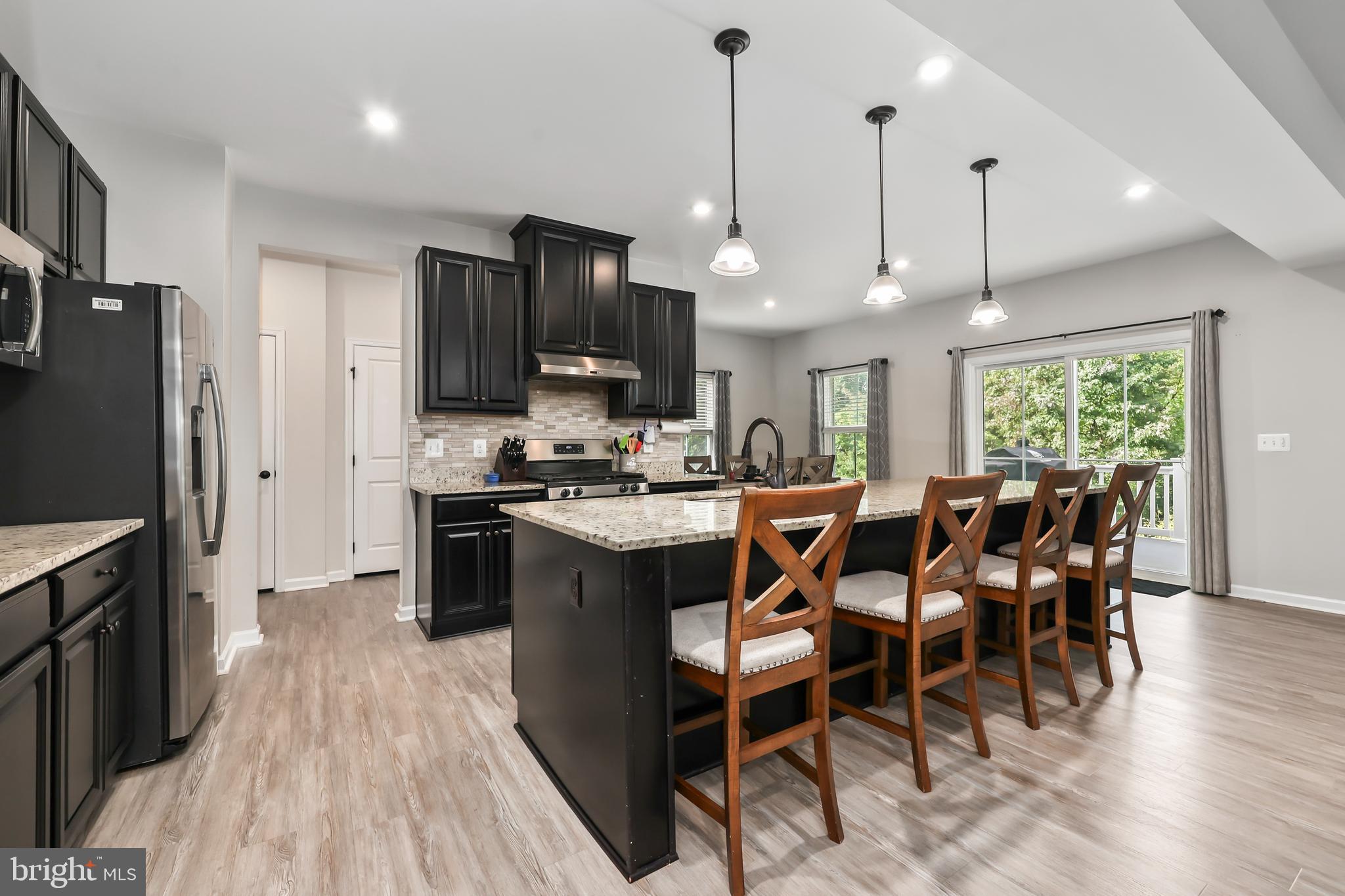 COURTHOUSE MANOR - Residential