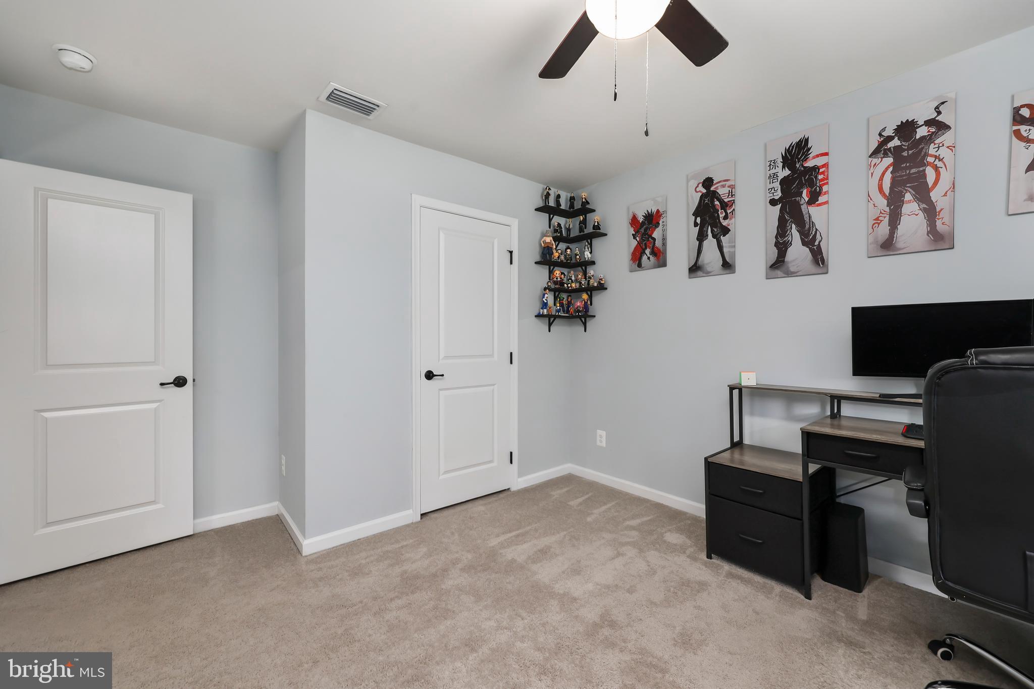 COURTHOUSE MANOR - Residential