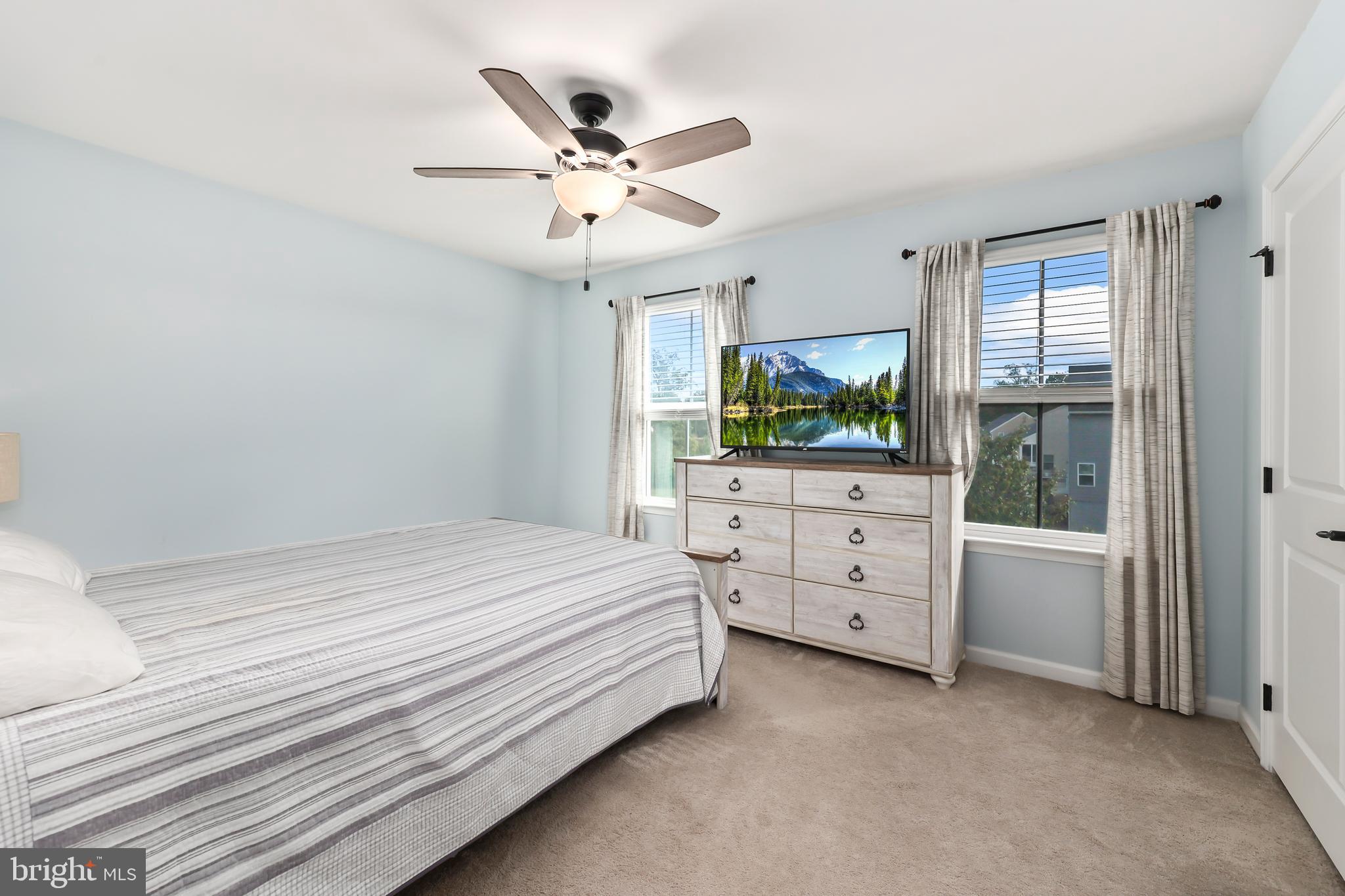 COURTHOUSE MANOR - Residential