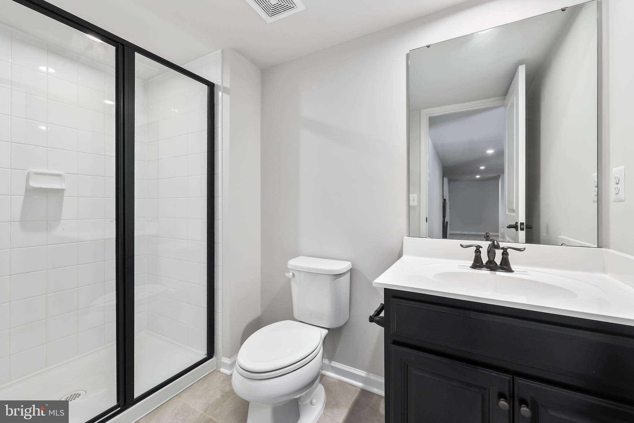 COURTHOUSE MANOR - Residential