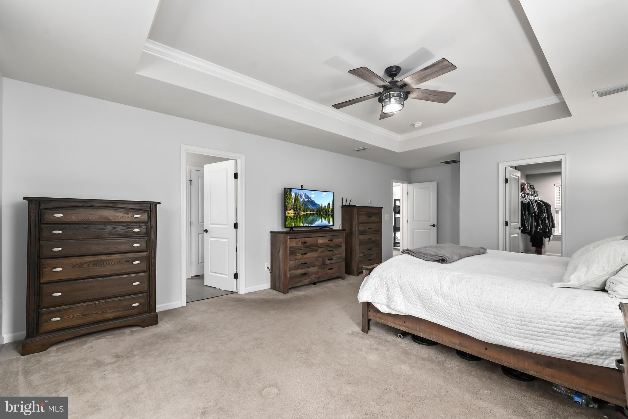 COURTHOUSE MANOR - Residential