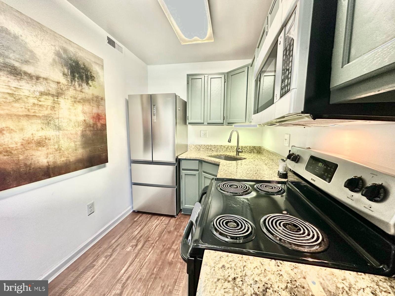 COLONIAL VILLAGE - Residential Lease