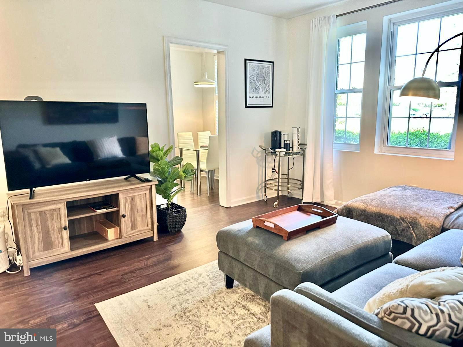 NEW PRICE! Fully Renovated 1BR in Colonial Village!
Located in Arlington’s Colonial Village, one of the most sought-after neighborhoods for its charm and proximity to DC, this beautifully updated 1BR/1BA apartment is just a 2-minute walk to Courthouse Metro and surrounded by lush green space.
Apartment Highlights:
1) Renovated kitchen and bathroom with new hardwood flooring.
2) Google Nest thermostat that allows you to set the desired air temp. on the commute home.
3) Water and trash removal included (tenant pays electricity + internet).
4) On-site laundry, bike and extra storage available upon request.
5) Unfurnished (furnishing options may be available).
Live near it all: Trader Joe’s, Whole Foods, restaurants, bars, and AMC Courthouse Theater. Ideal for those working in Rosslyn, DC, or anywhere on the Orange/Silver Line! Strictly NO PETS & NO SMOKING.